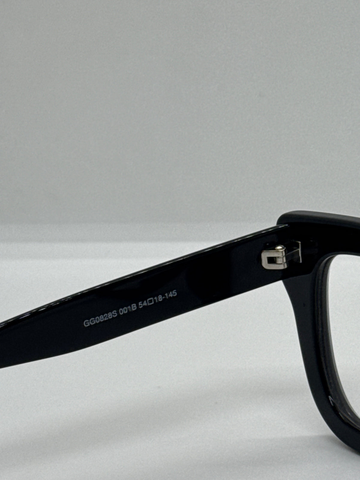 Gucci GG0828S Bold Square Round Frame