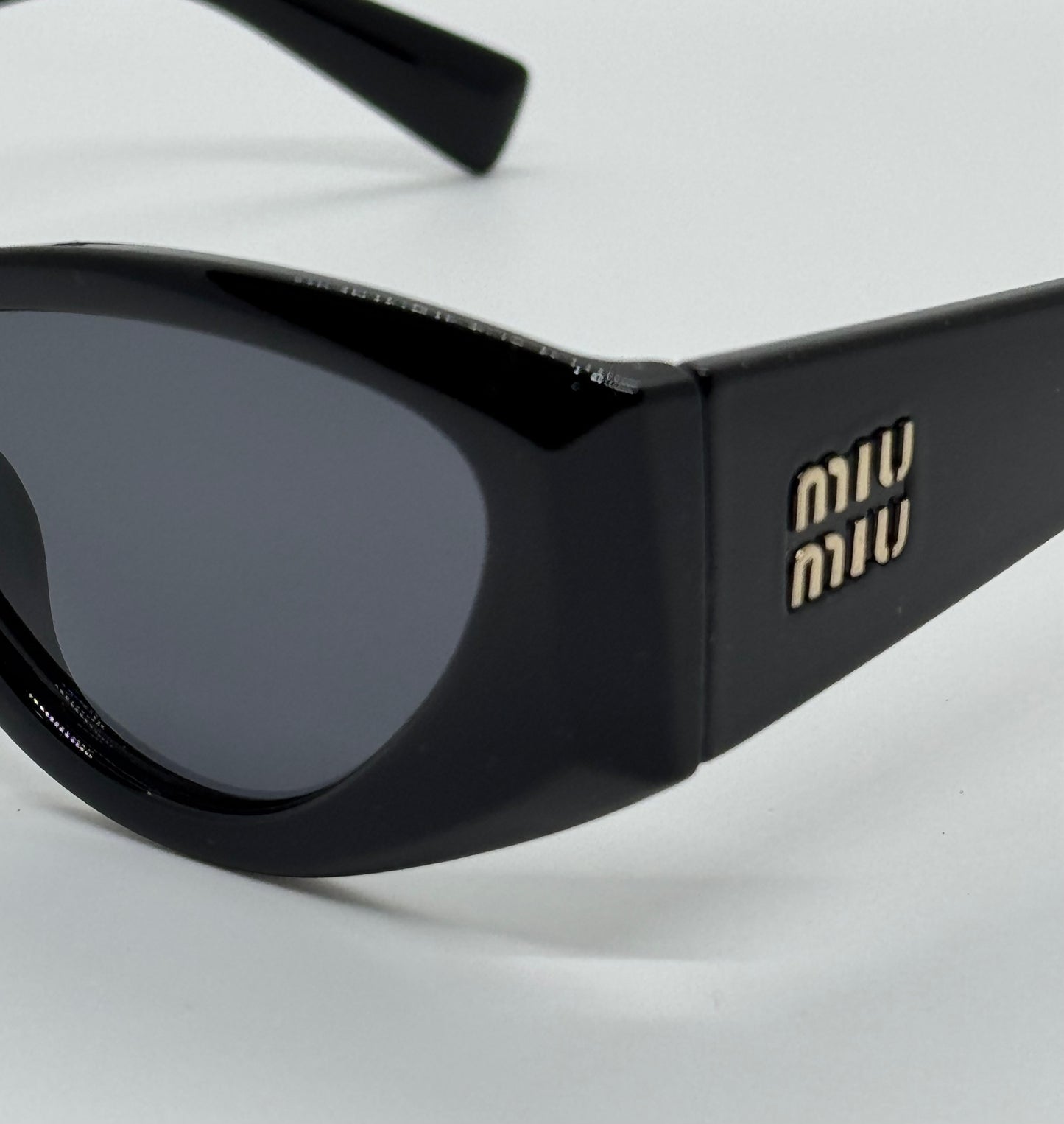 MM Noir Bold