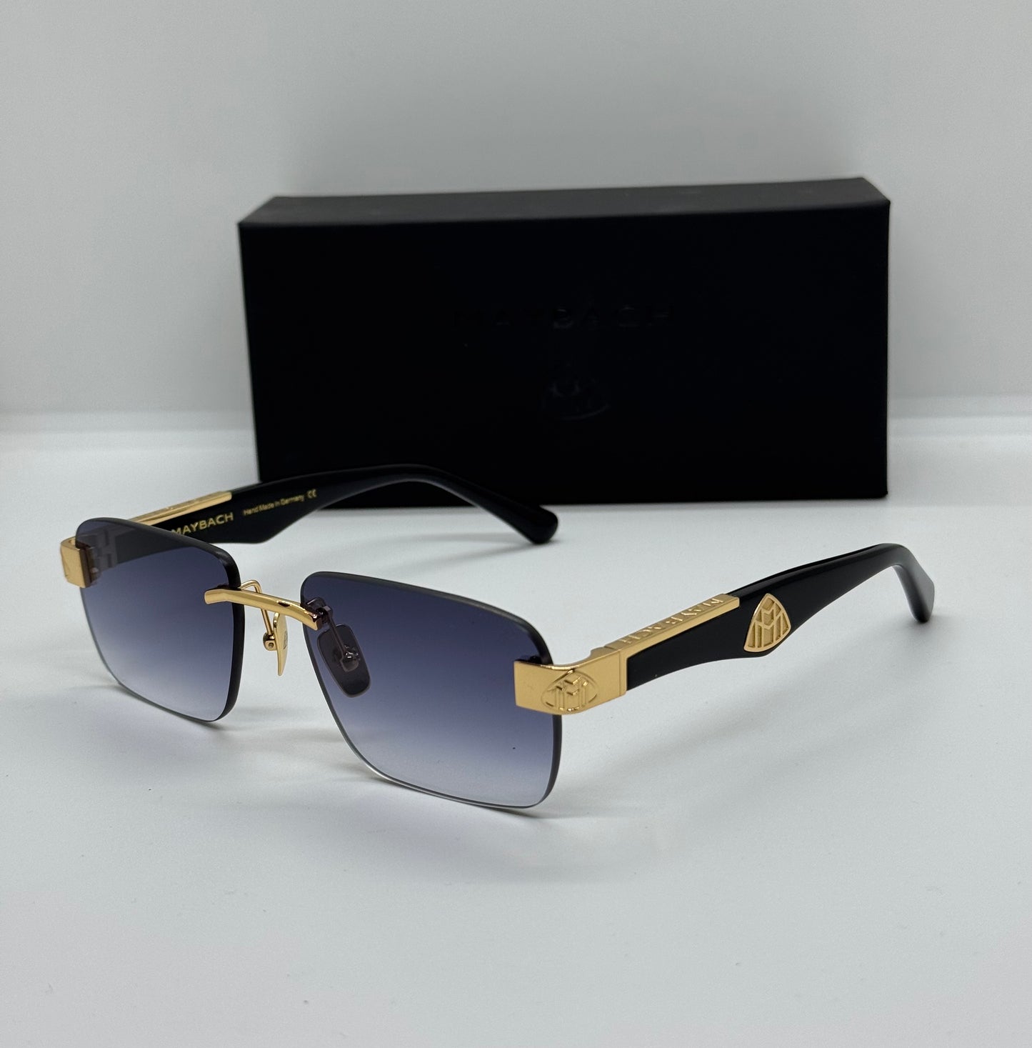 Maybach The Magic III Gradient x Black