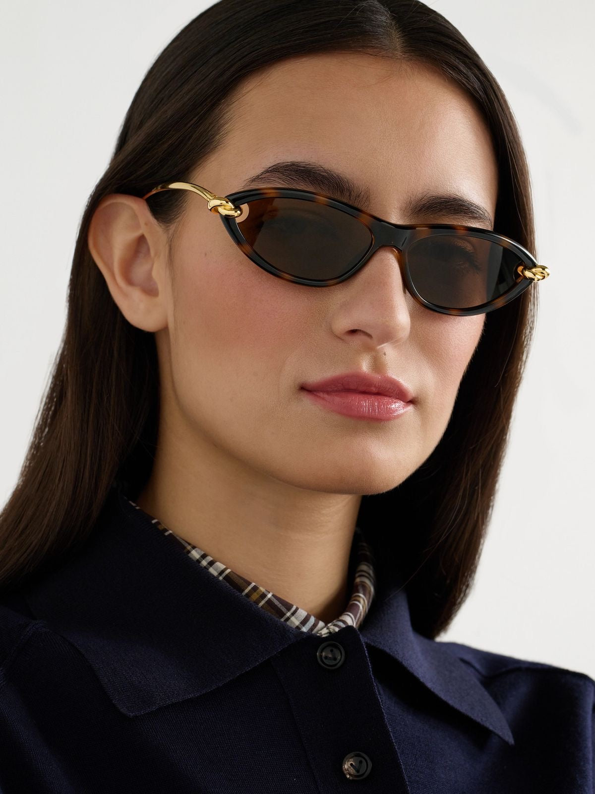 Bottega Cateye Knot