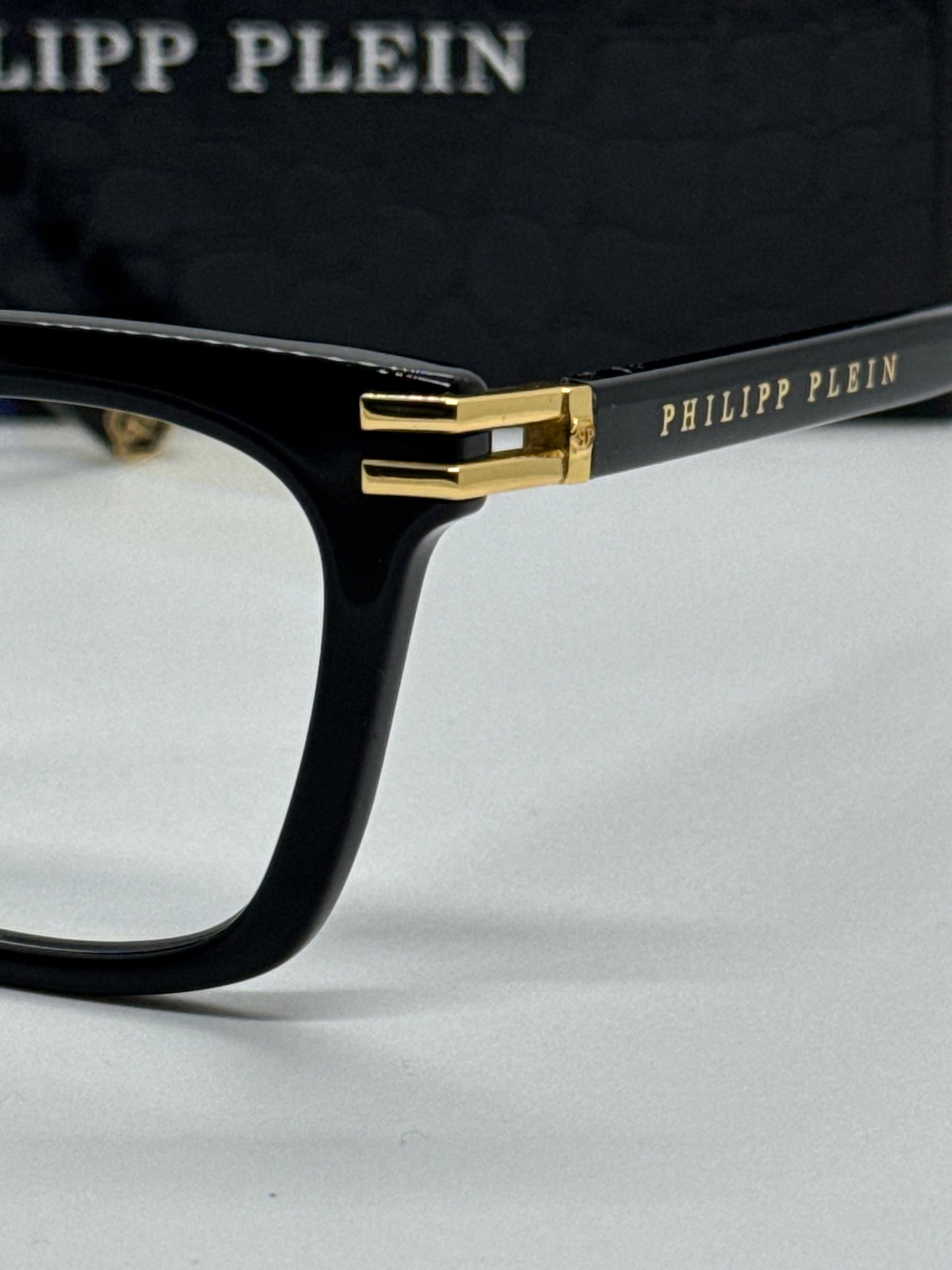Philipp Plein Stud VPP115M Black x Gold Frame