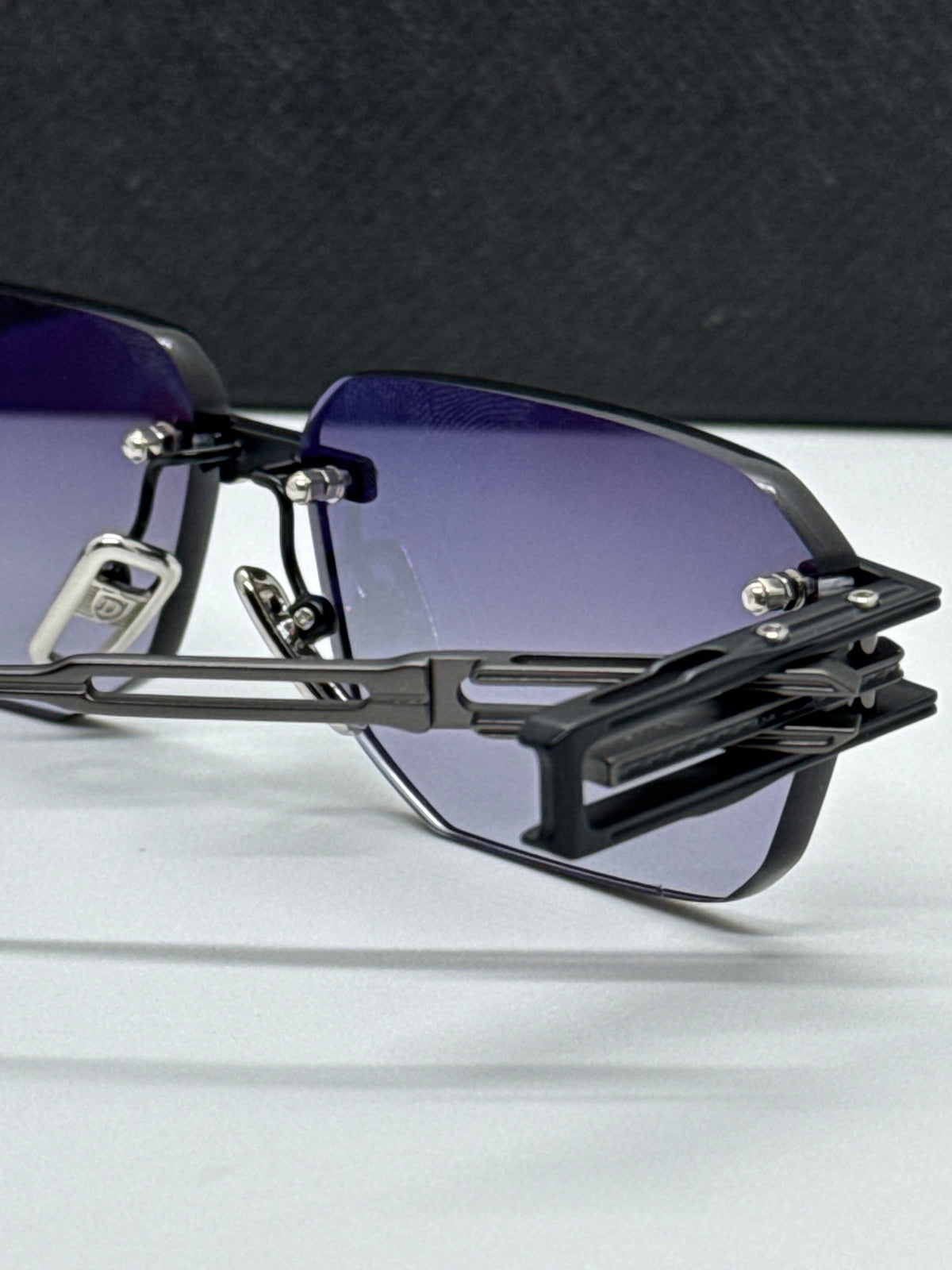 Dita Hyperlux-3000 DTX198 Black Gradient