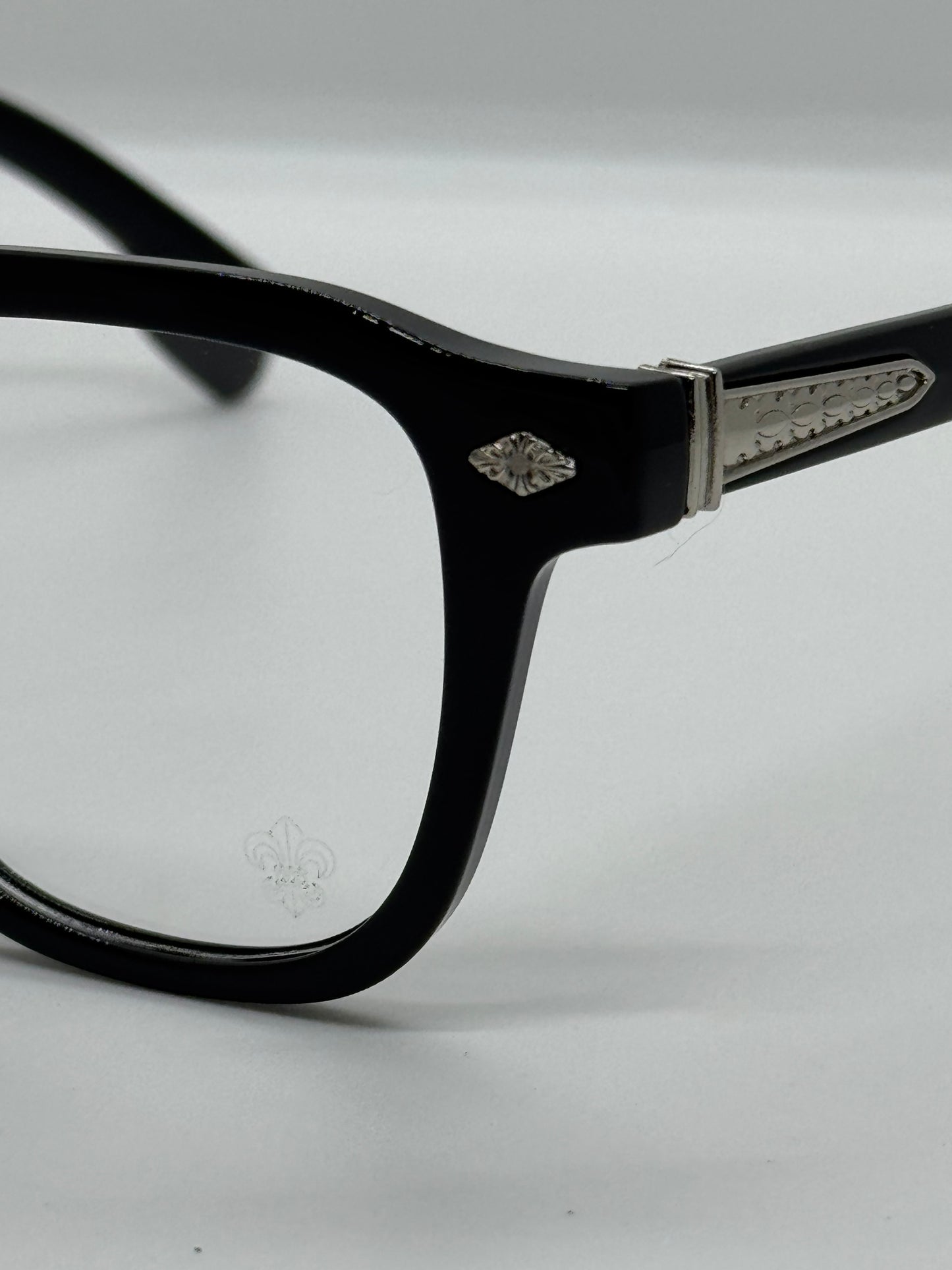Chrome Hearts 8236 Frame