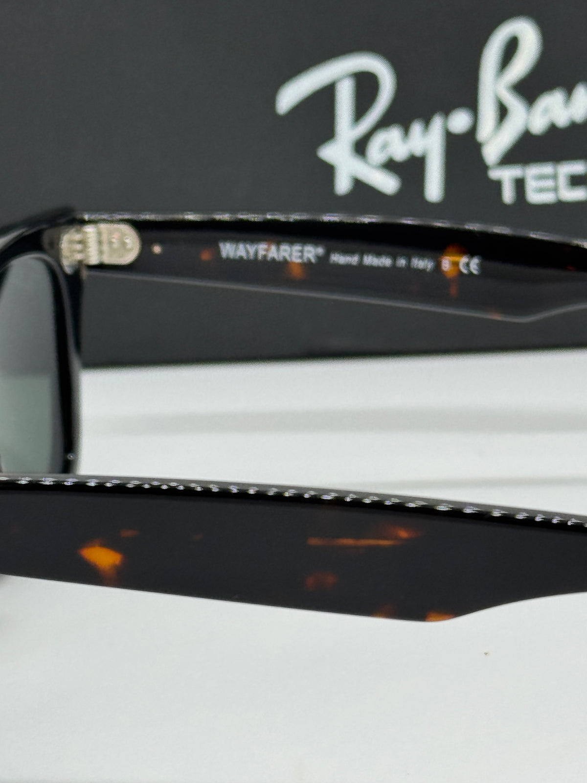 Ray-Ban Wayfarer RB 2140 Tortoise Shade