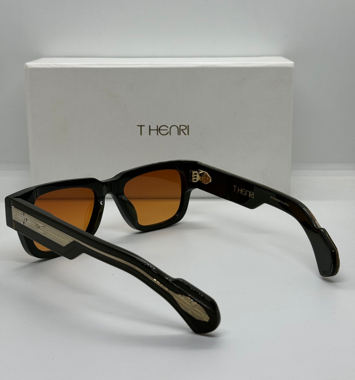 T Henri Taycan Dark green x Orange