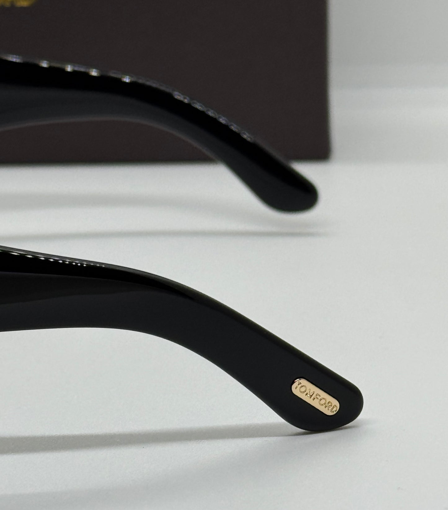 Tom Ford Bronson FT1044 Amber