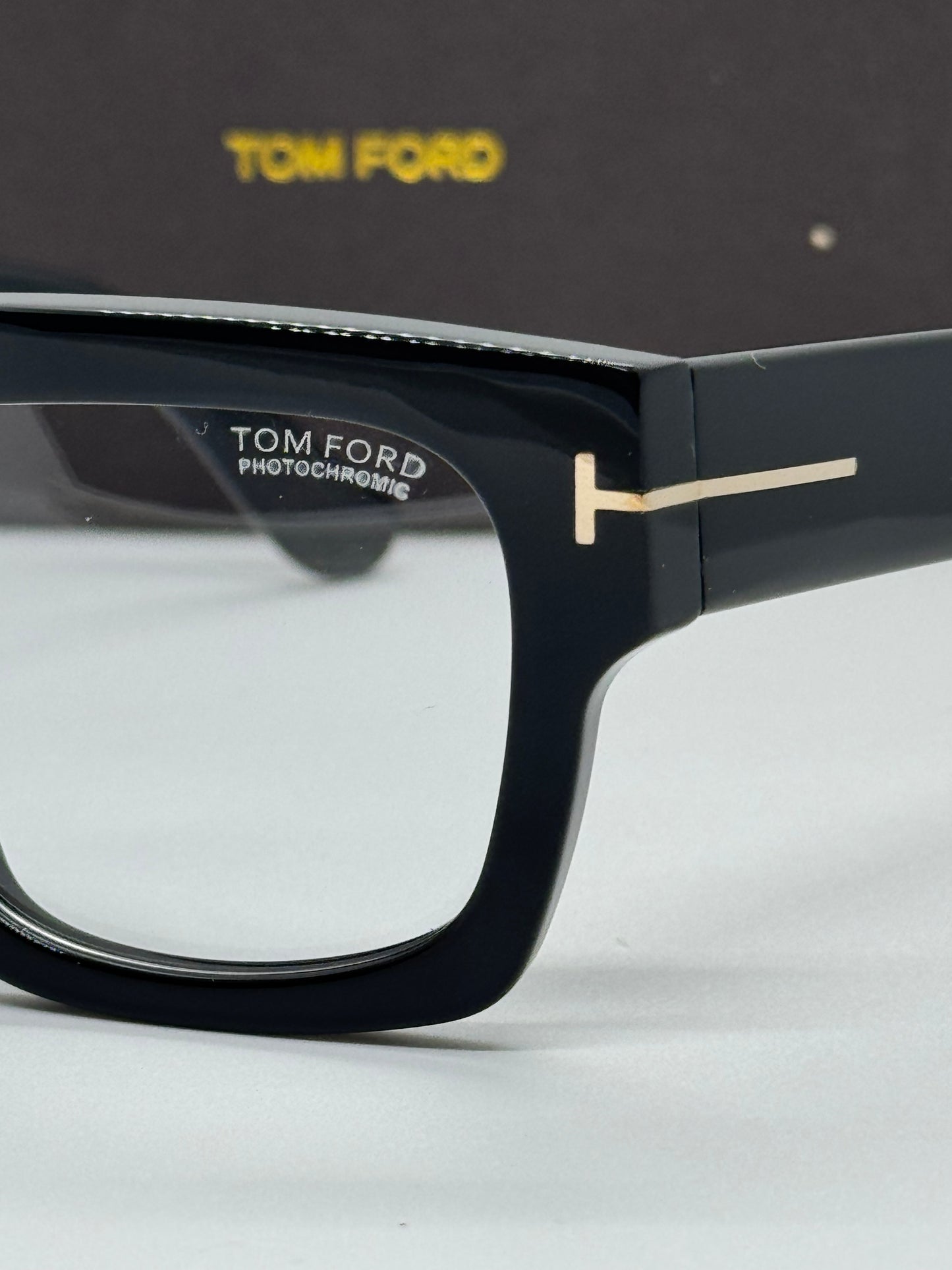 Tom Ford Fausto FT0711 Photochromic