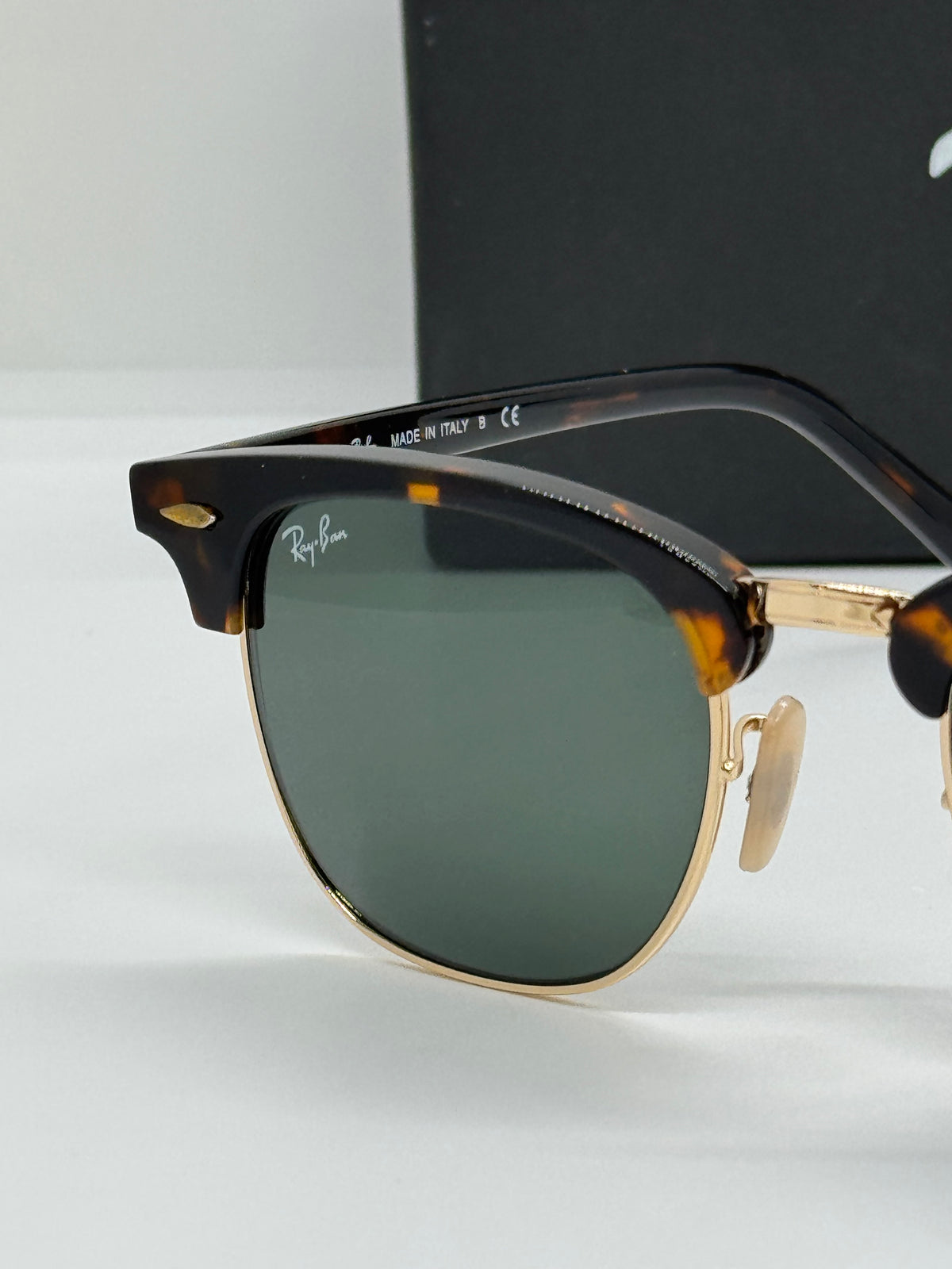 Ray-Ban Clubmaster RB 3016 Tortoise Shade