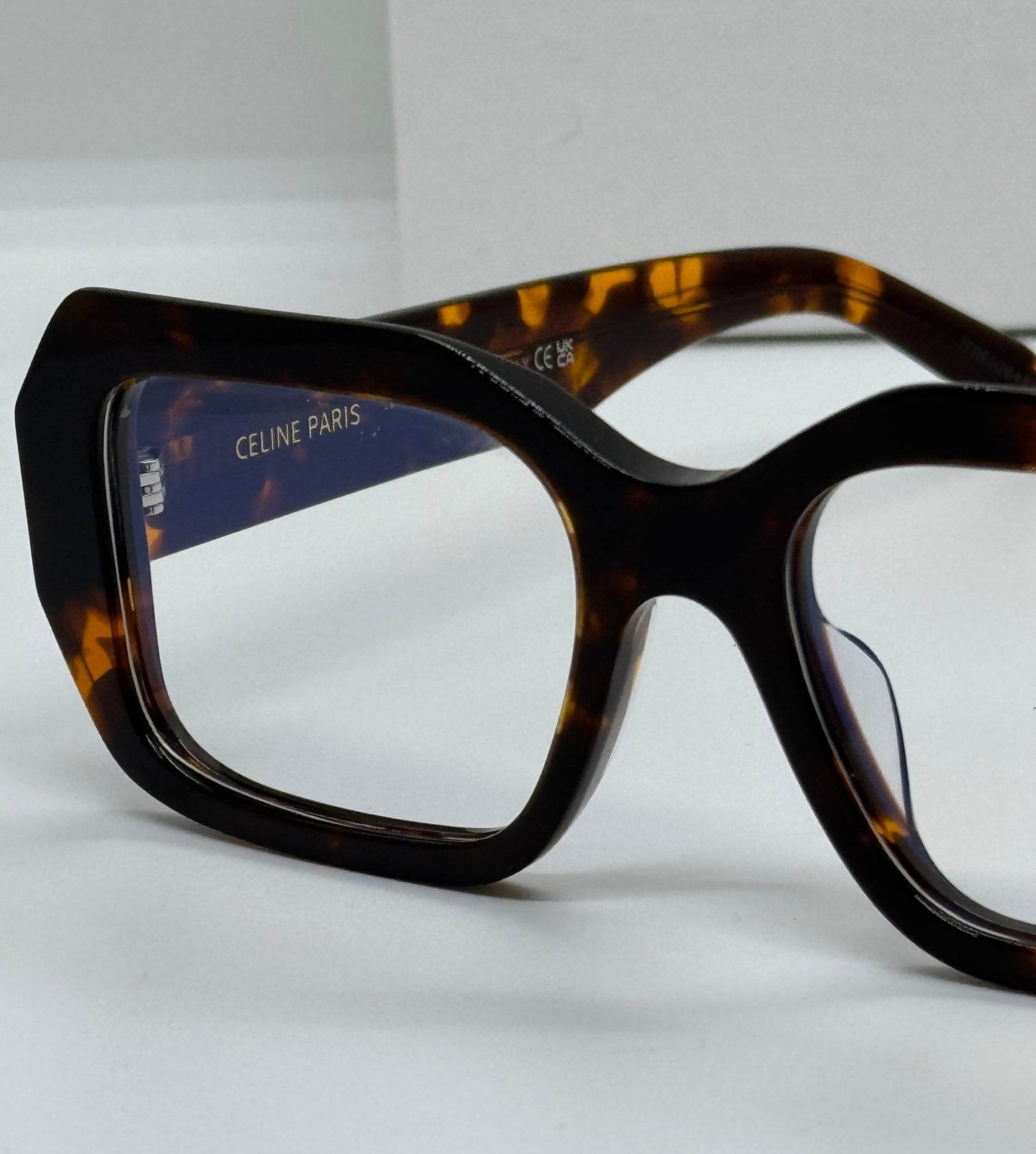 Celine Triomphe CL40338U Tortoise