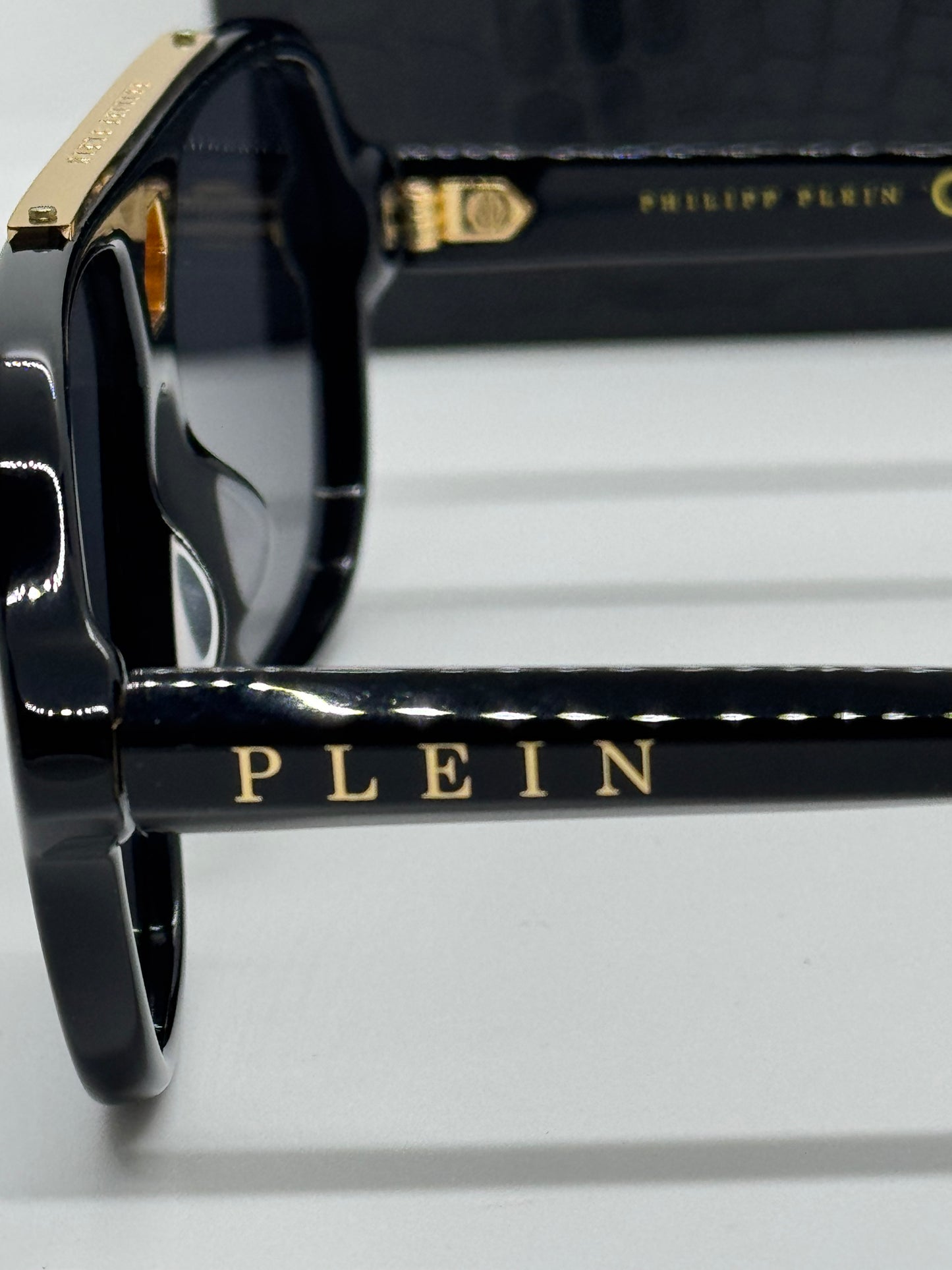 Philipp Plein SPP004 Black x Gold