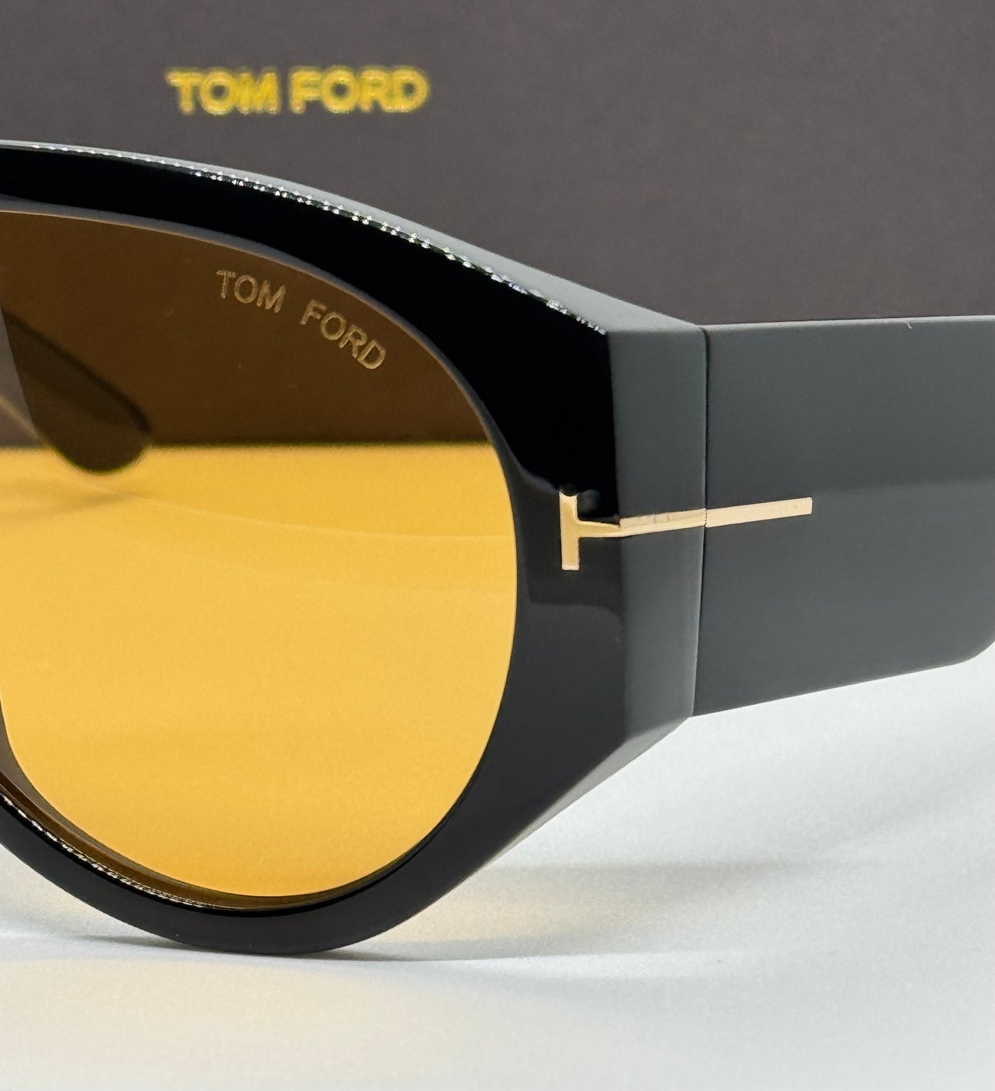 Tom Ford Bronson FT1044 Amber