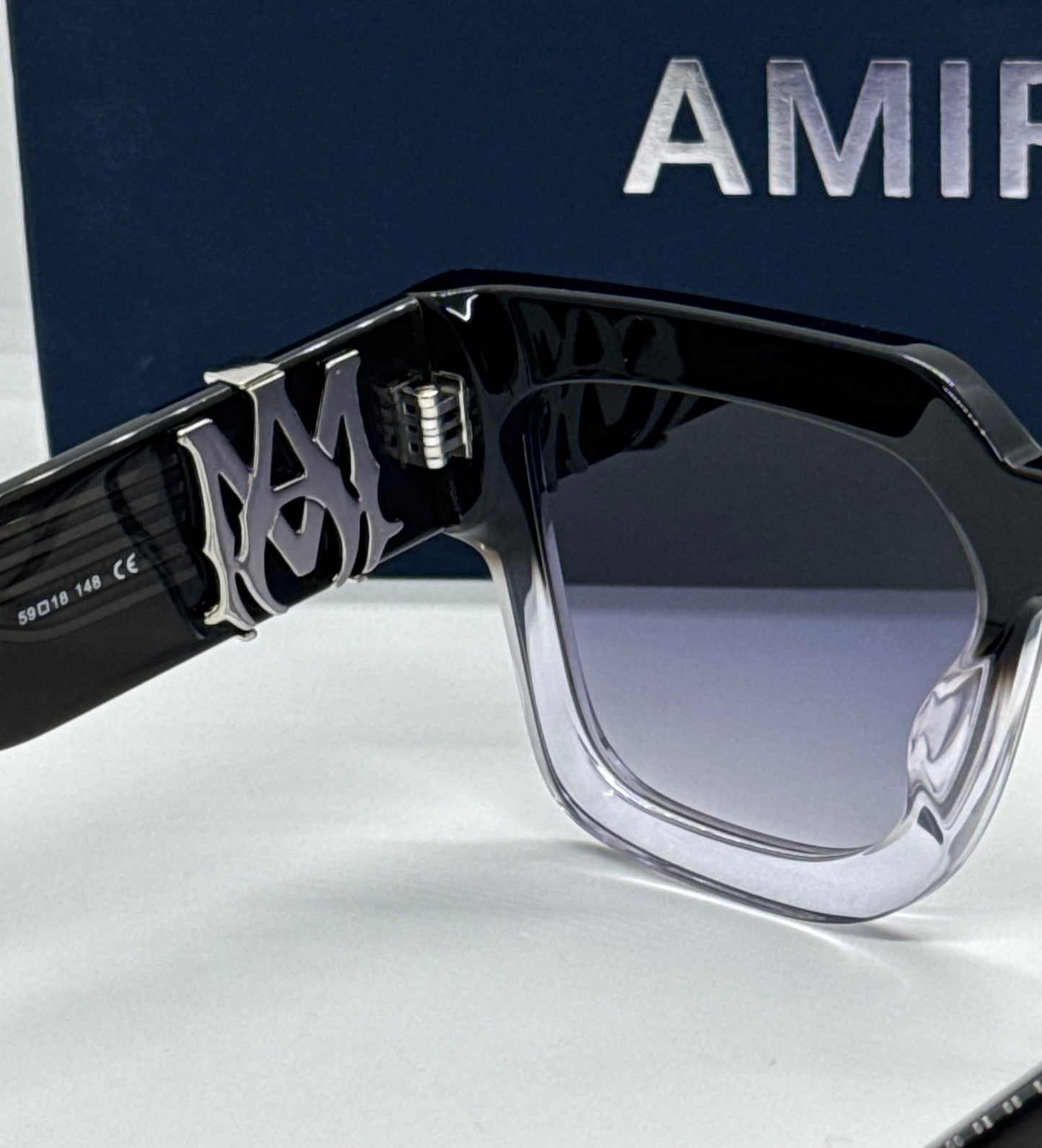 Amiri Jumbo MA Black Transparent