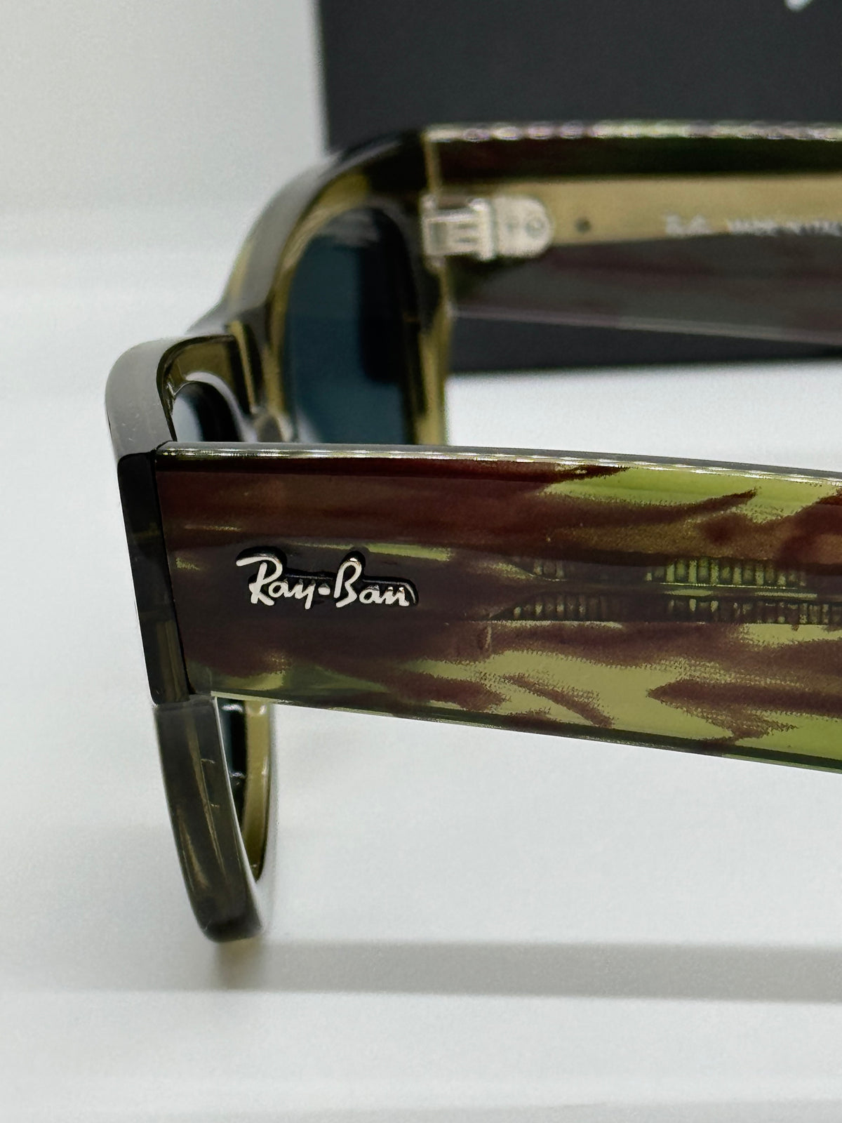 Ray-Ban Mega Wayfarer RB 0840S Olive Camouflage Shade