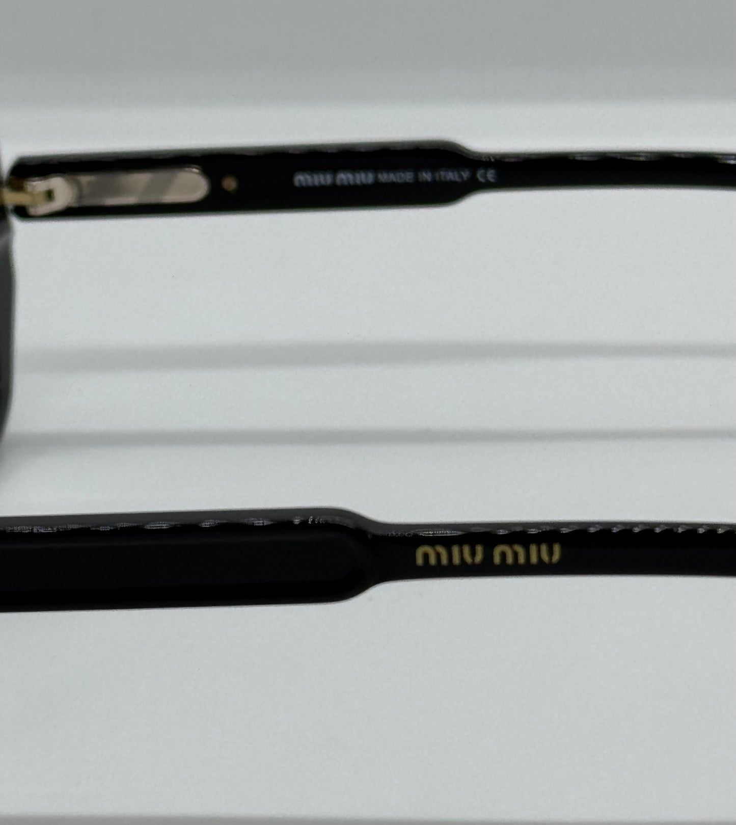 MiuMiu W53041 Bold Rectangular Frame