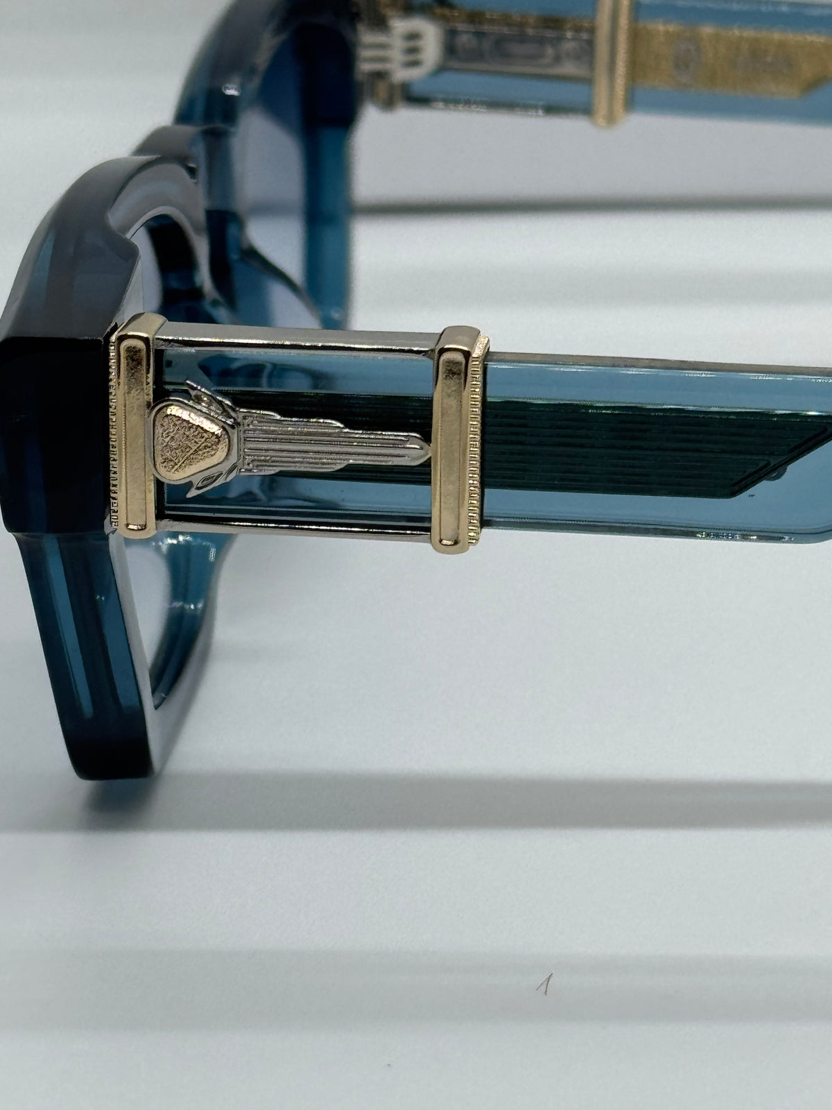 T Henri Gyra Deep Blue Shade