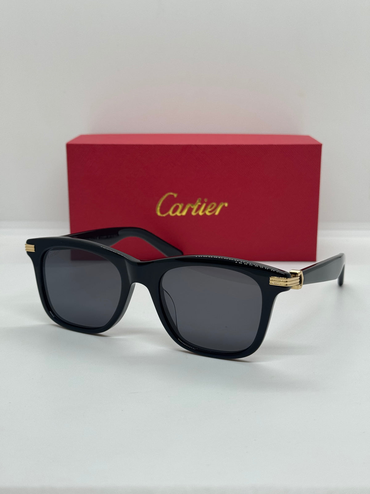 Cartier Premiere CT0396S Black x Gold