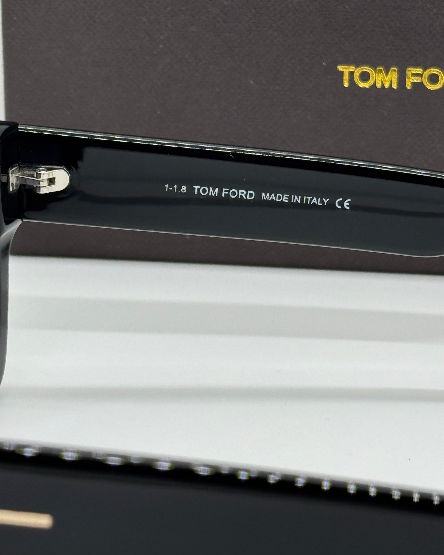 Tom Ford Fausto TF711 Black