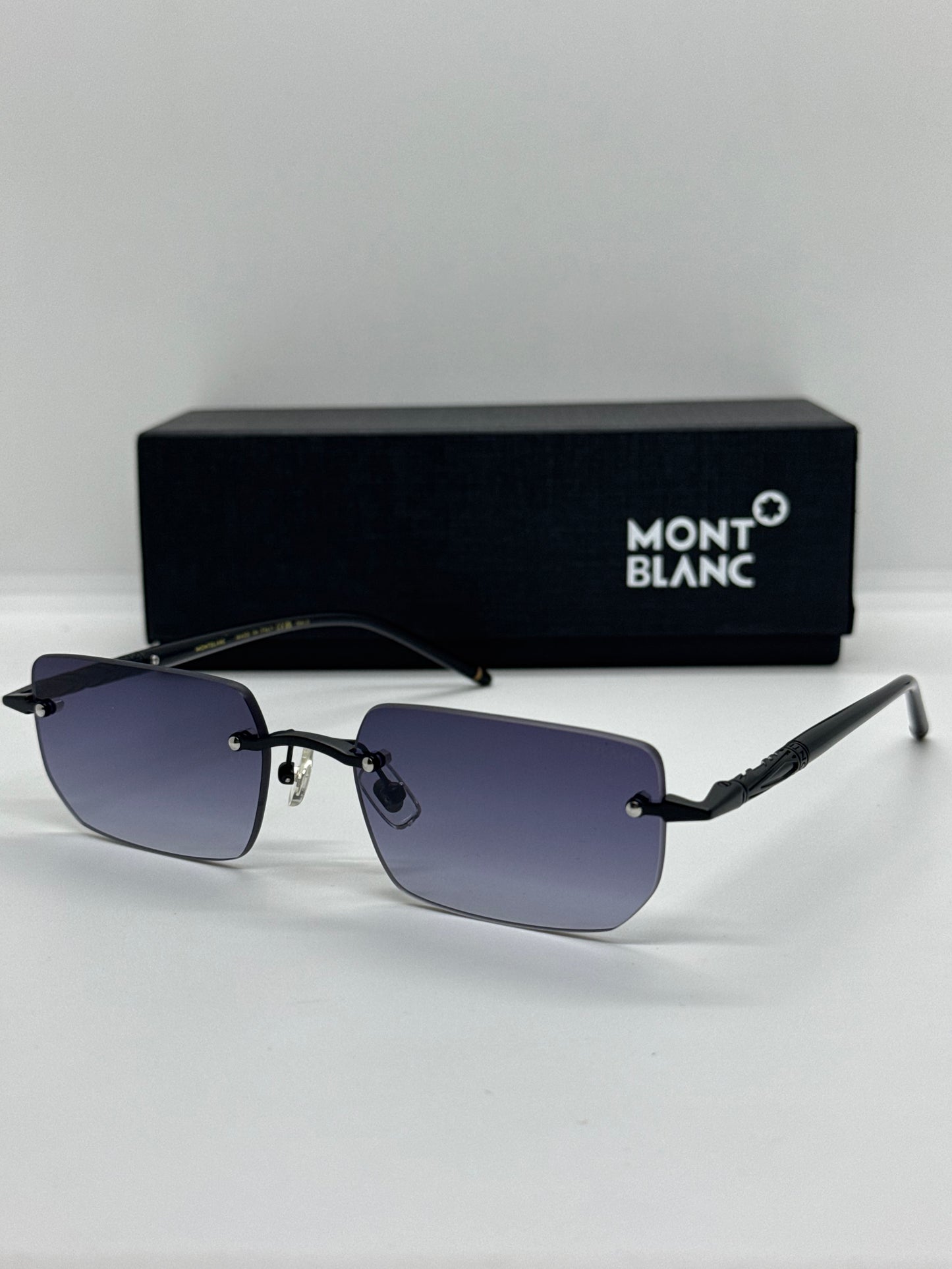 Montblanc MB0348S Black Gradient