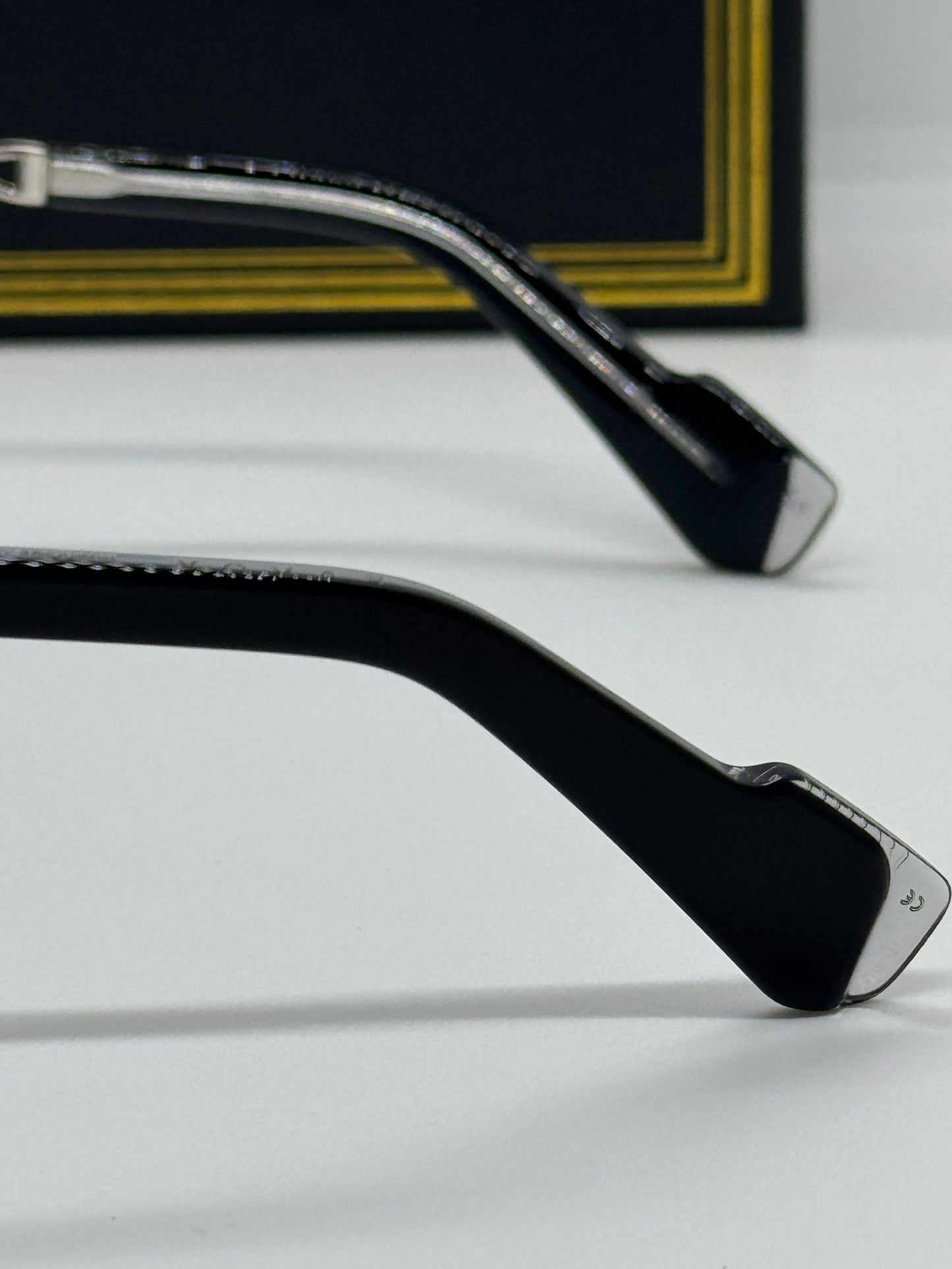 Jacques Marie Mage Savoy Black