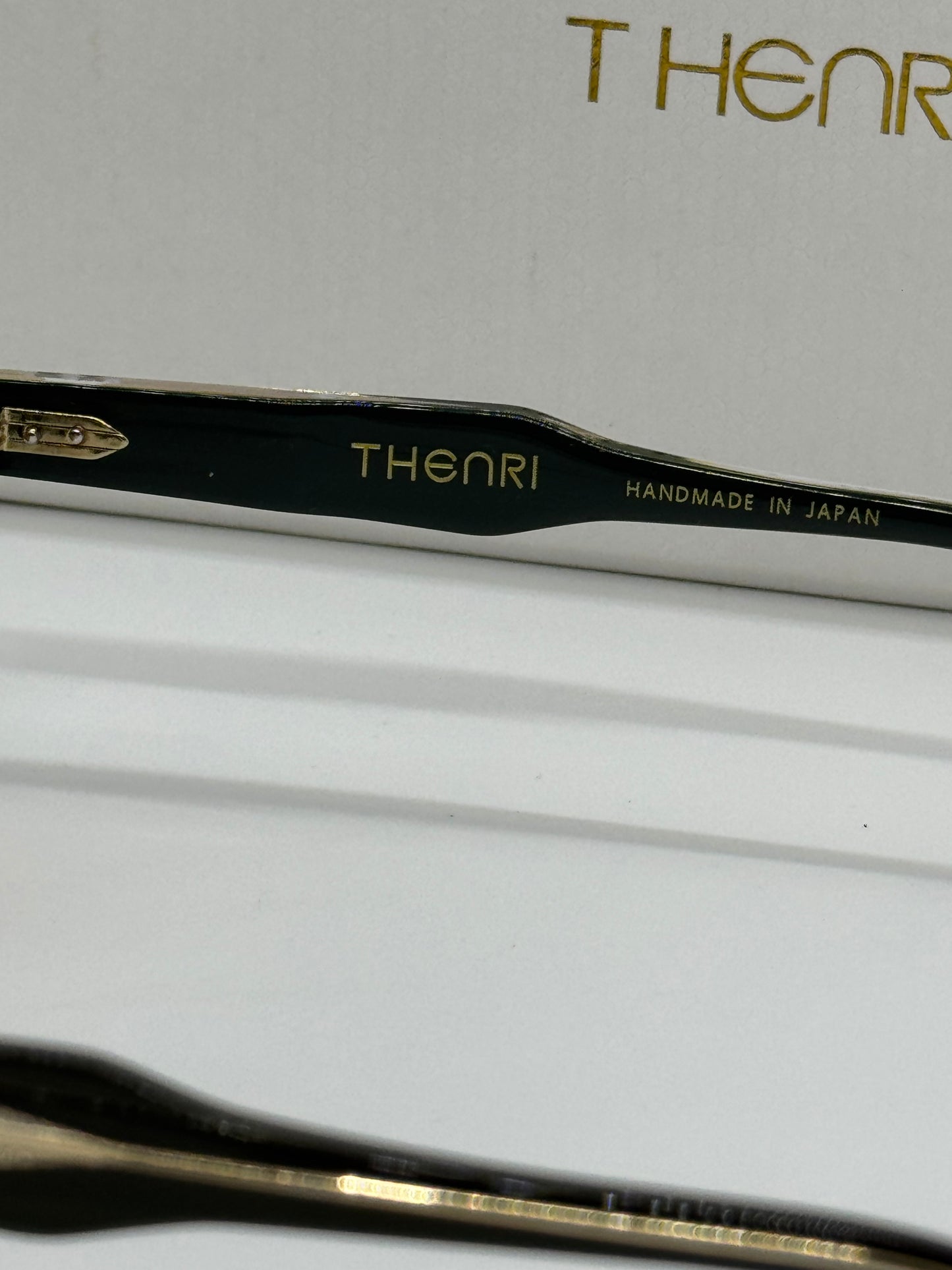 T Henri Bridcage Green Amber
