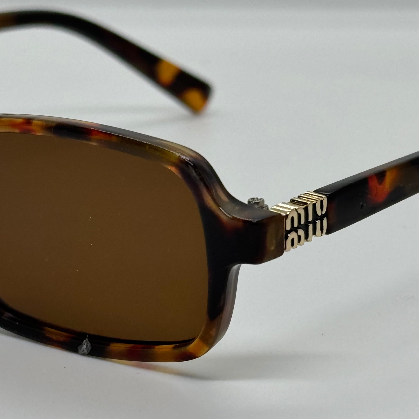 MM Rectangular Shade