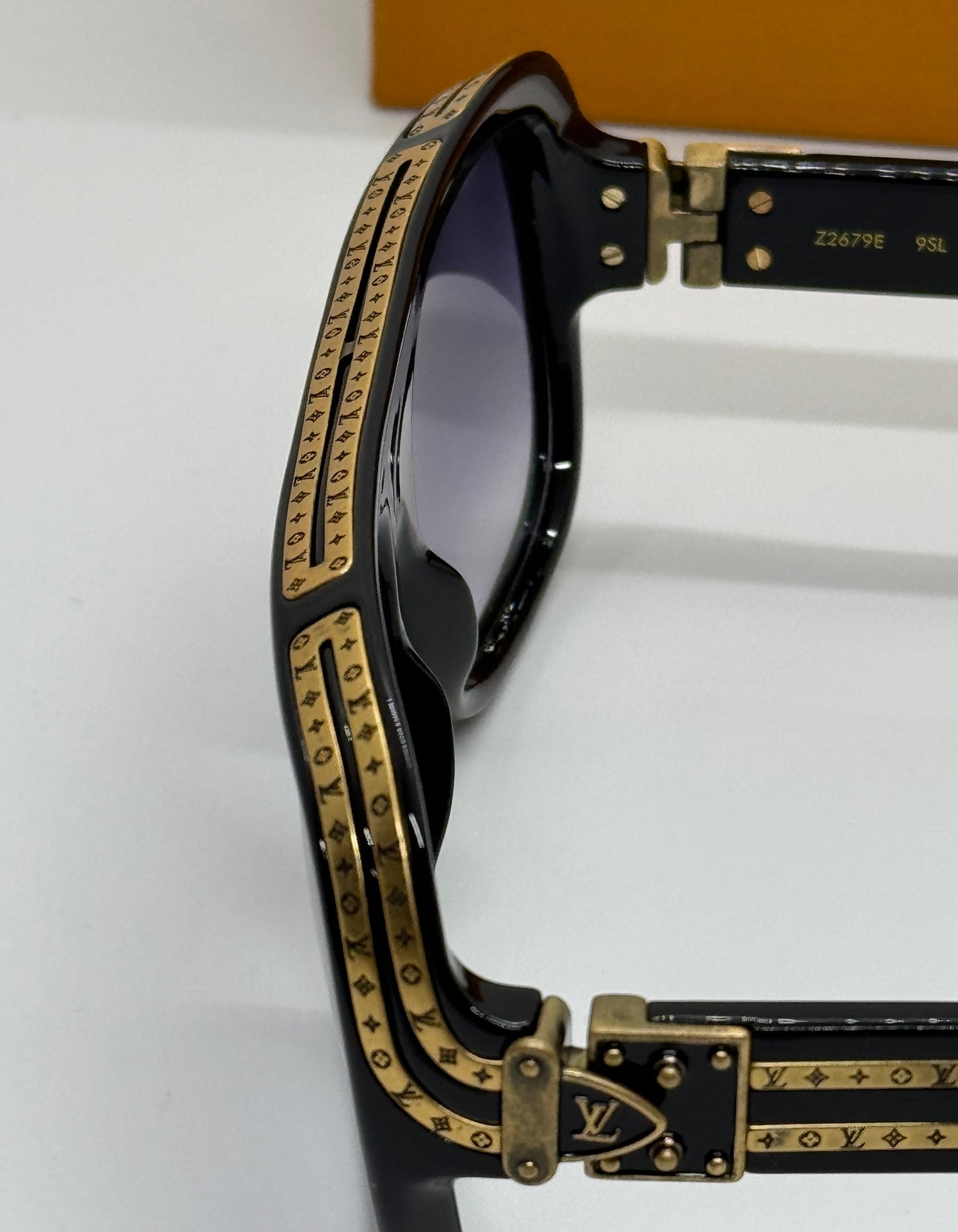 LouisVuitton 1.0 Millionares