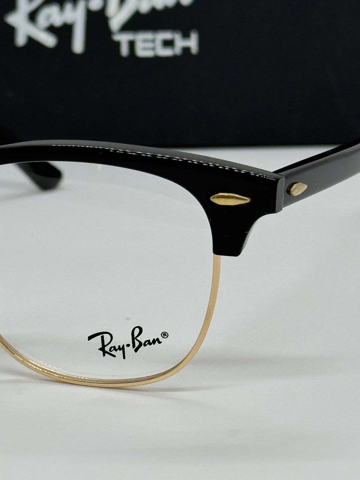 Ray-Ban Clubmaster RB 5154 Gold Frame