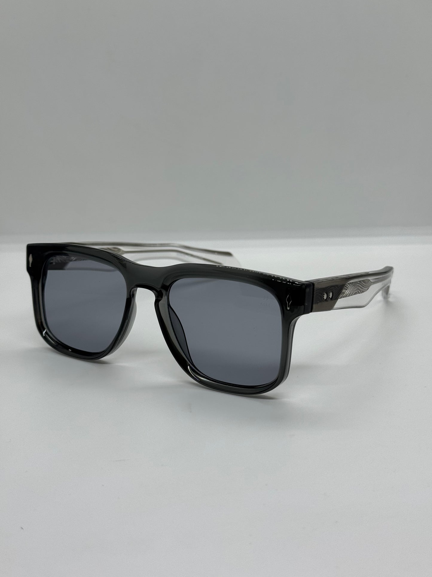 JMM 10816 Shade