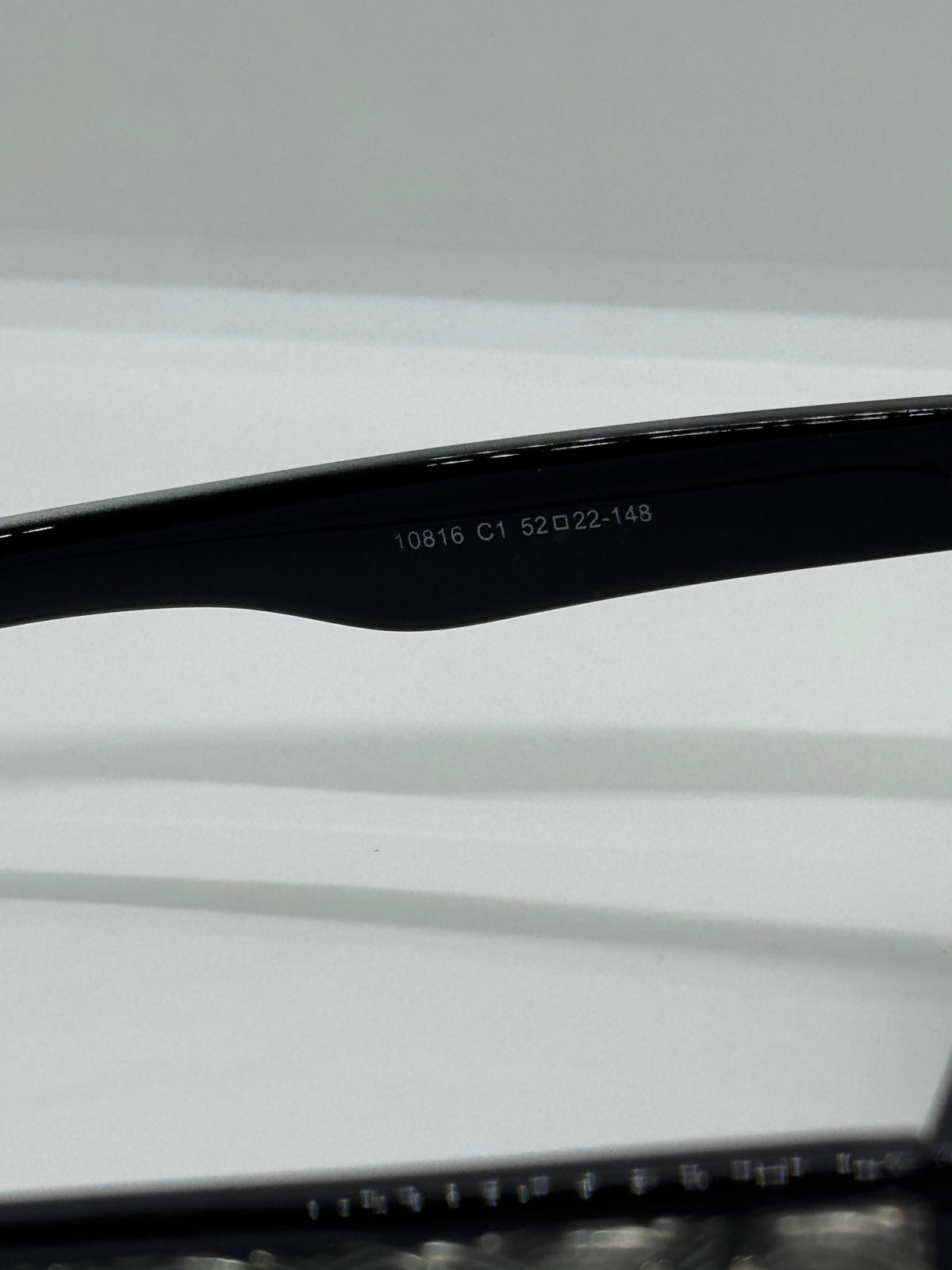 JMM 10816 Shade