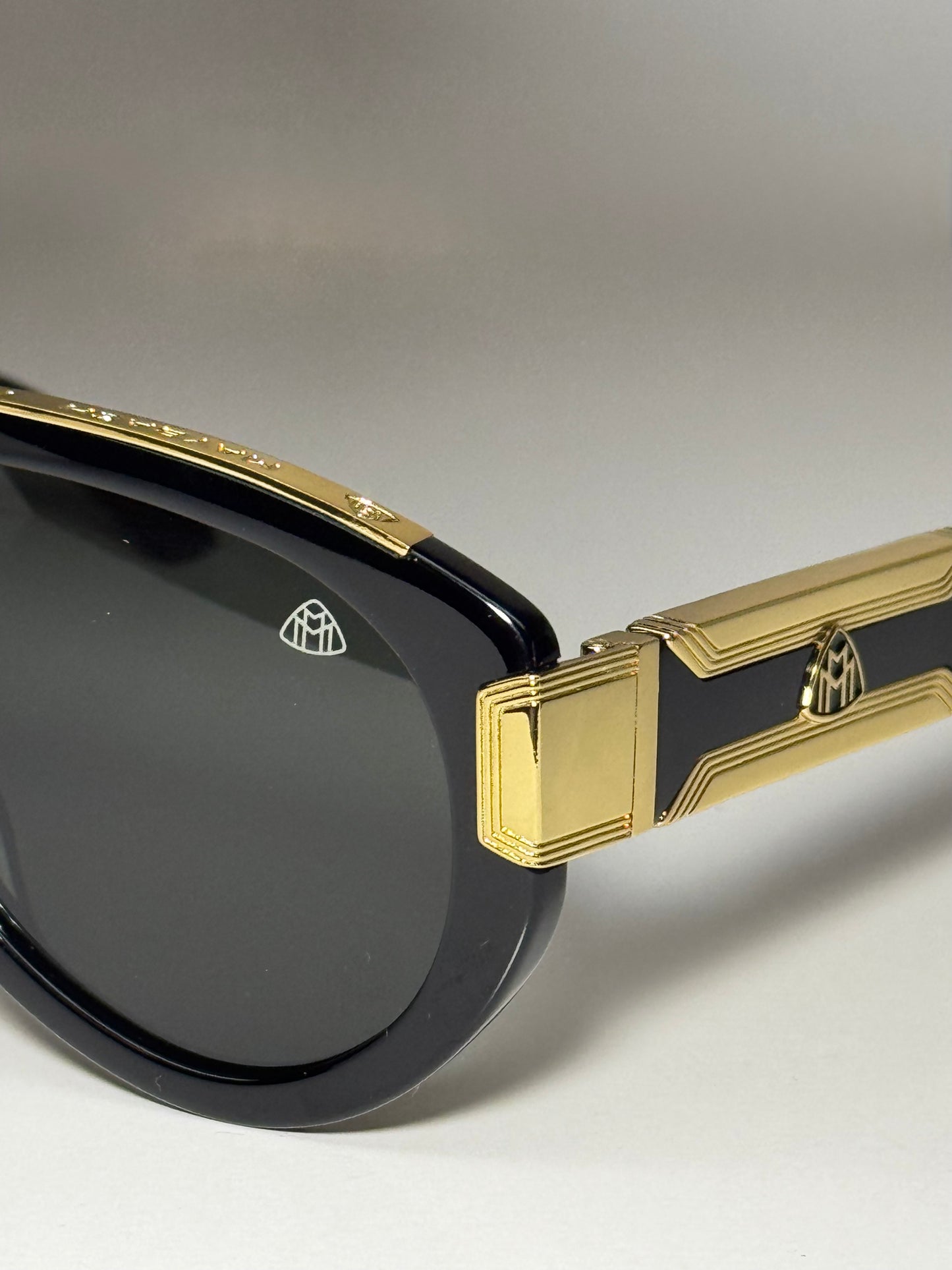 Maybach The Idol 1-A9 Black
