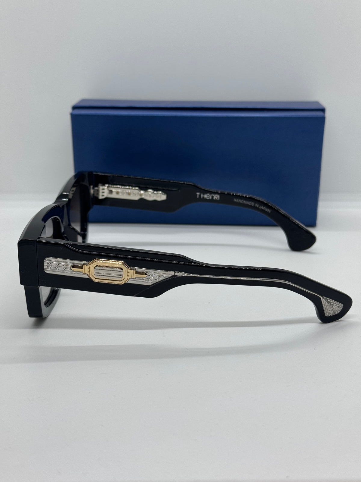 T Henri Dusenberg Gradient Black