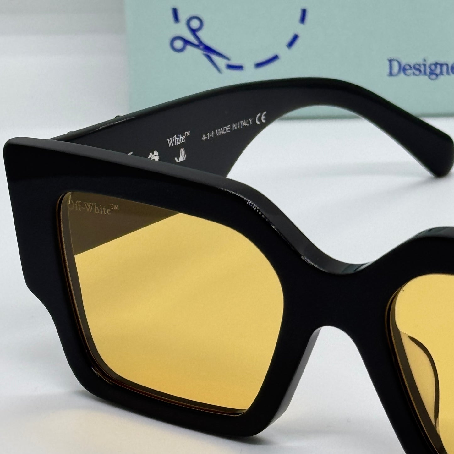 Off-WHITE Catalina Yellow OREI128