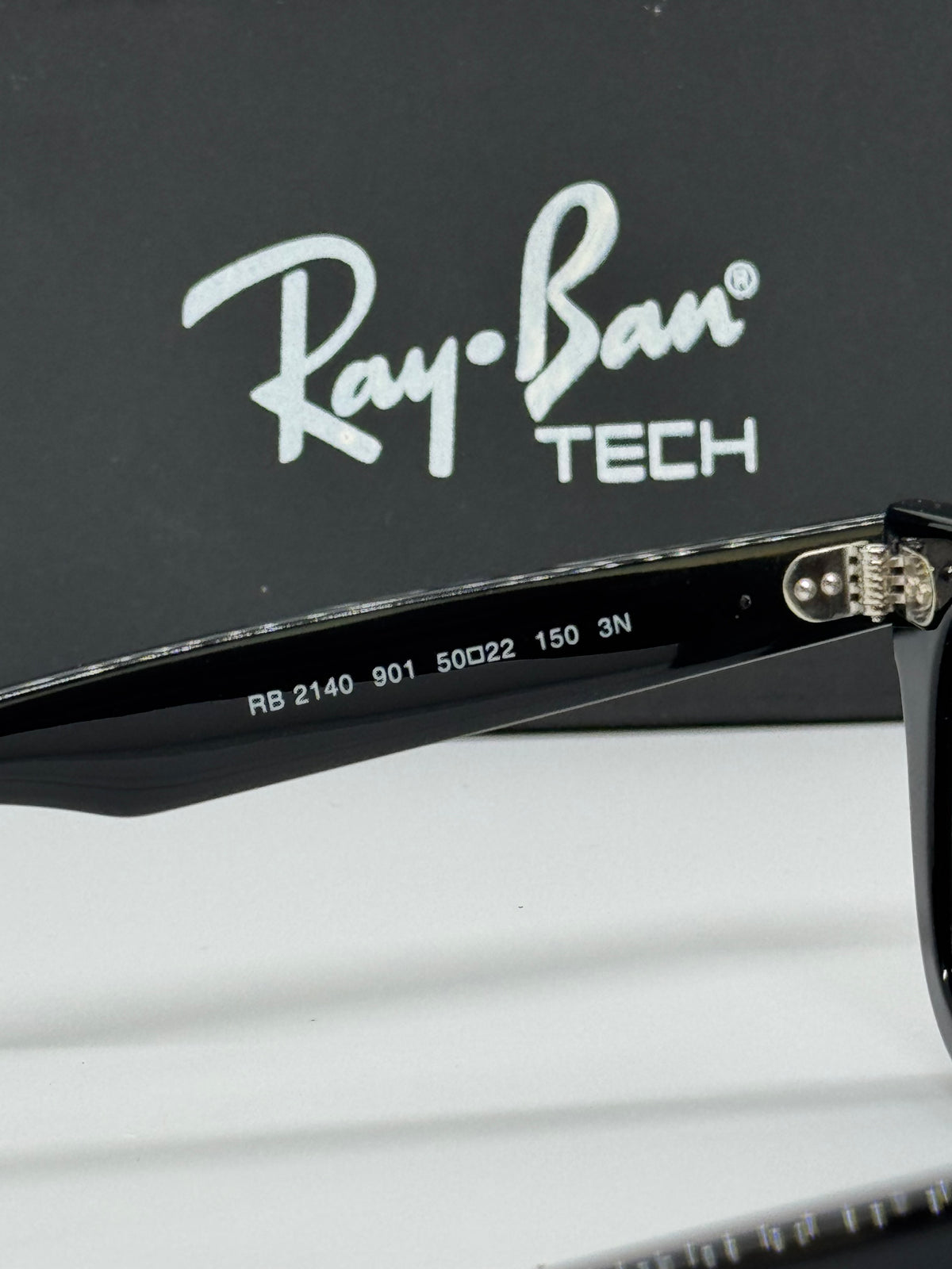 Ray-Ban Wayfarer RB 2140 Black Shade