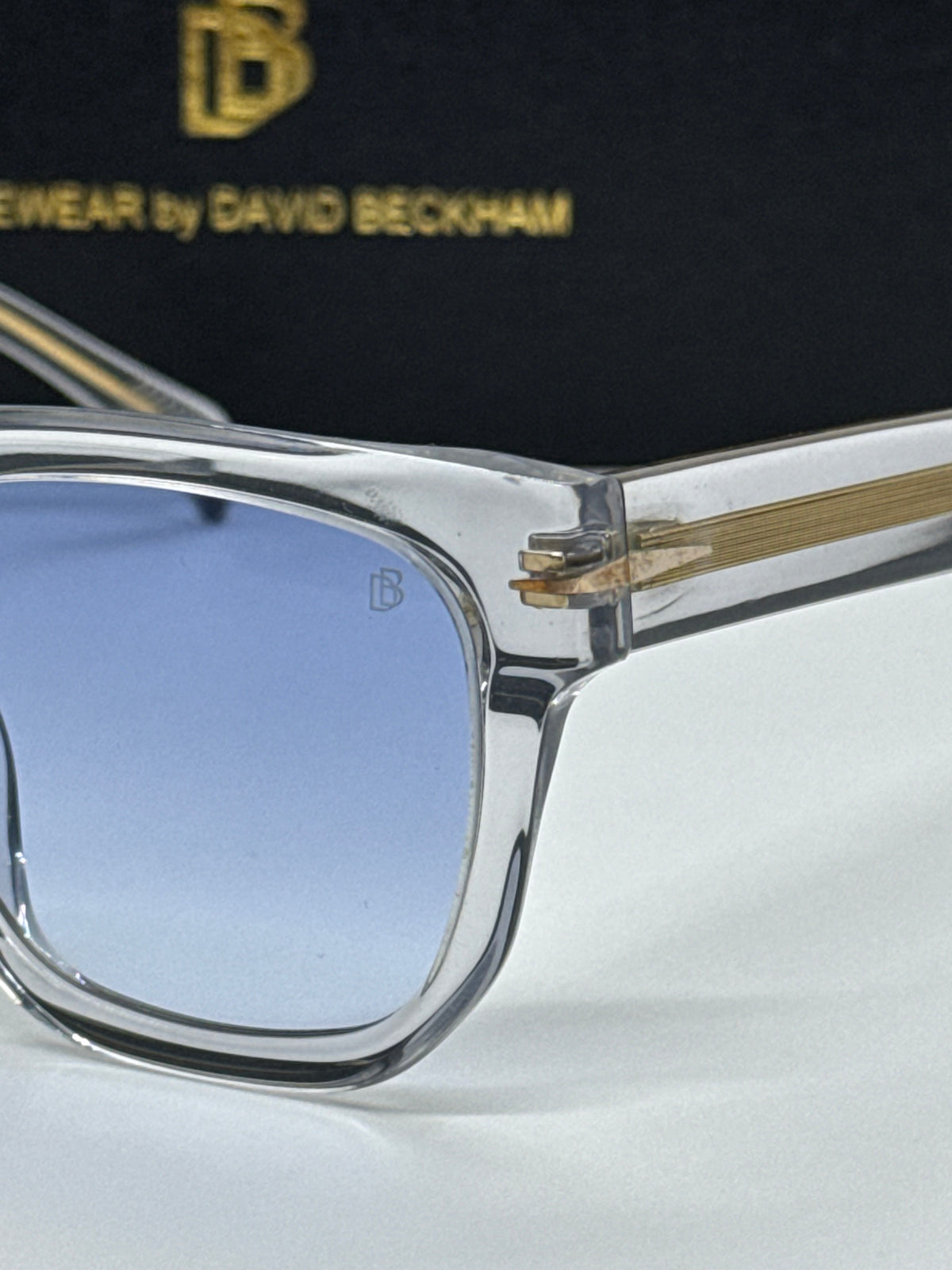 David Beckham DB7118/S Crystal Blue