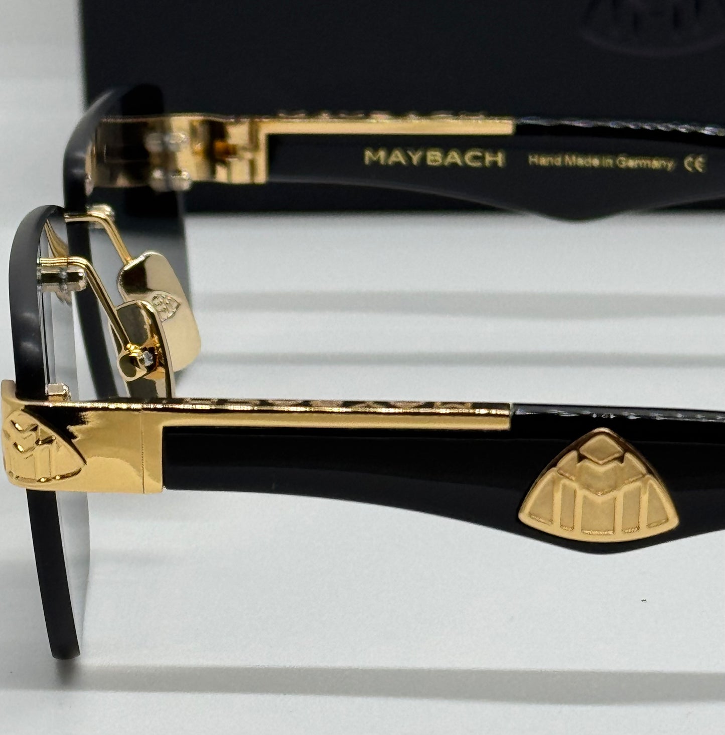 Maybach The Magic III Black x Gold