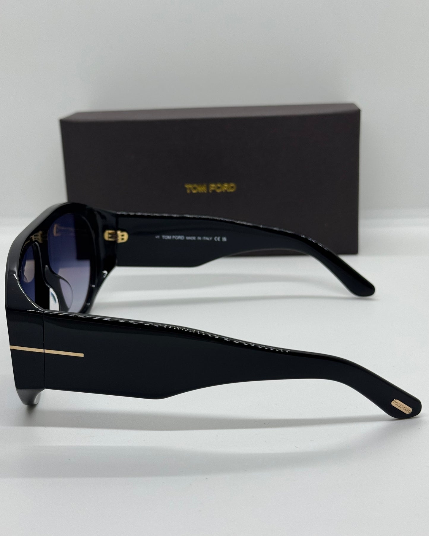 Tom Ford Bronson FT1044 Black