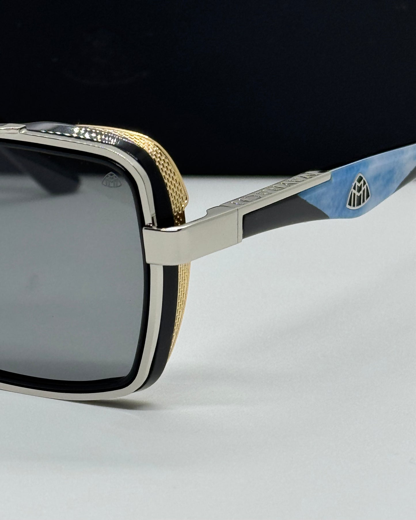 Maybach The Sarte Black x Sienna Blue