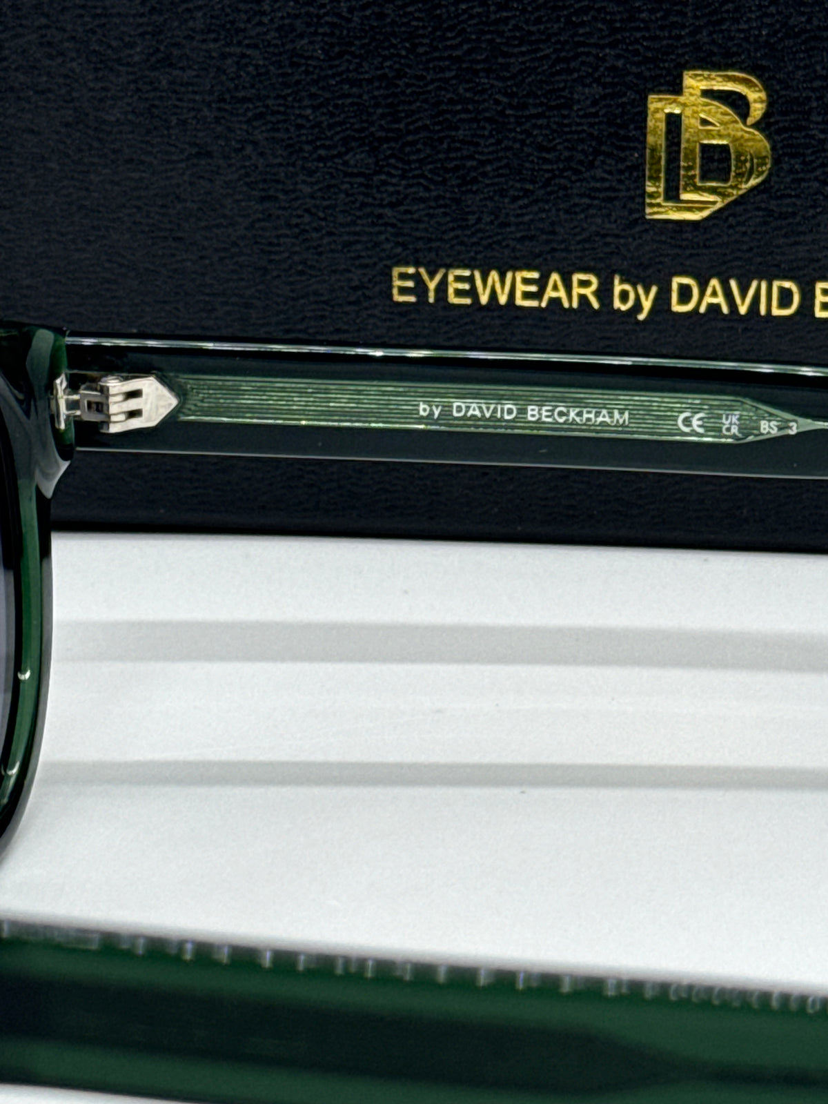 David Beckham DB7041/S Dark Green Round Shade