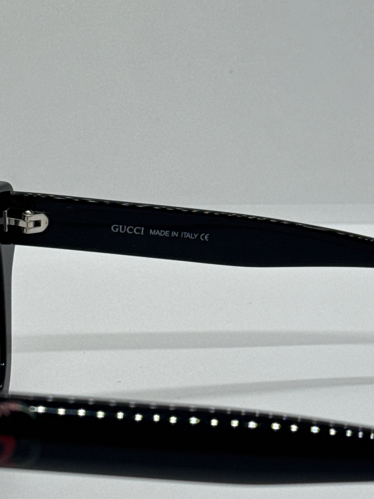 Gucci GG0828S Bold Square Round Frame