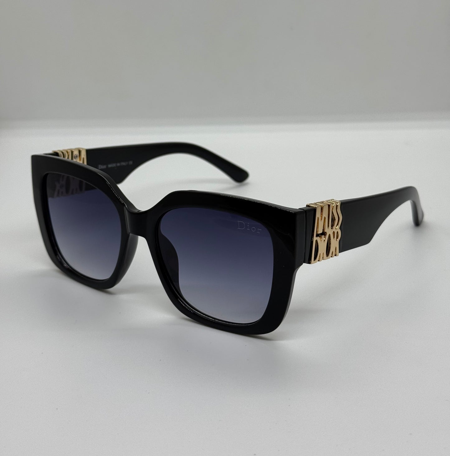 MissDior Oversized