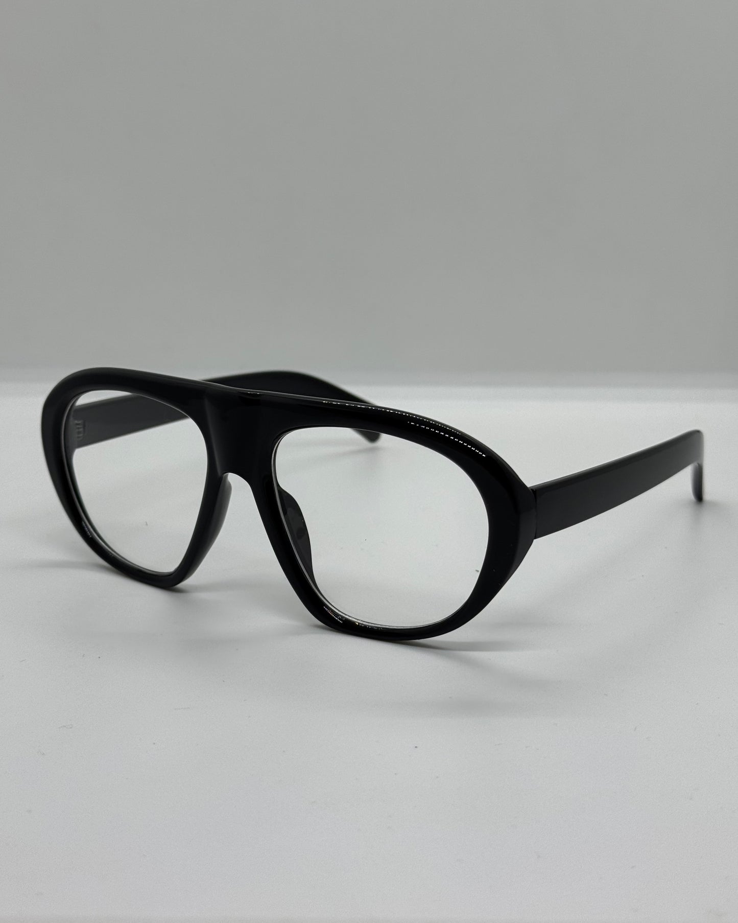 Retro Pilot Oversized Frame