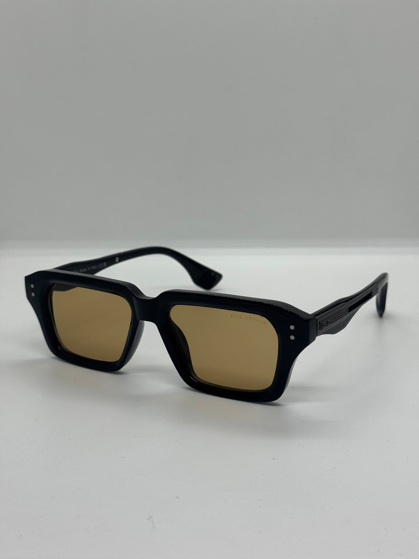 DT Detron Shade