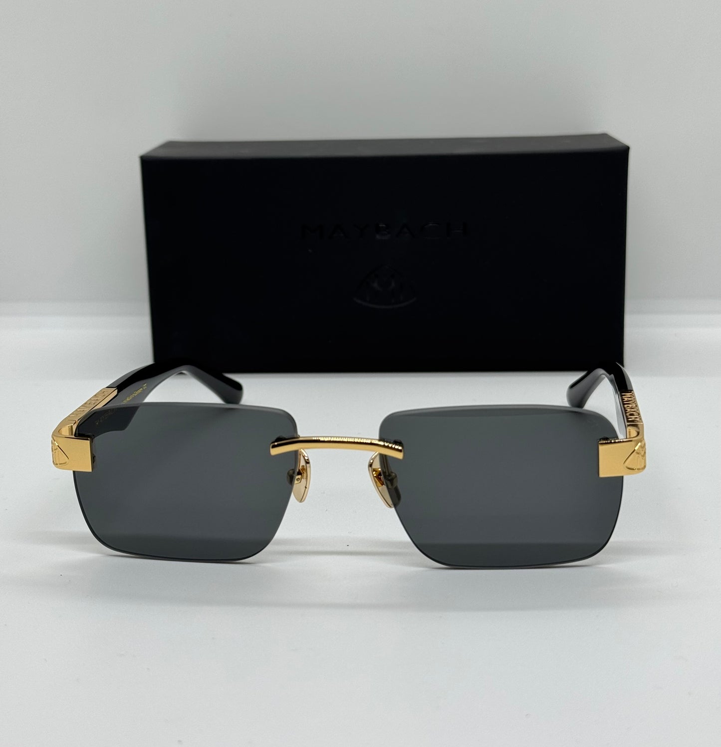 Maybach The Magic III Black x Gold