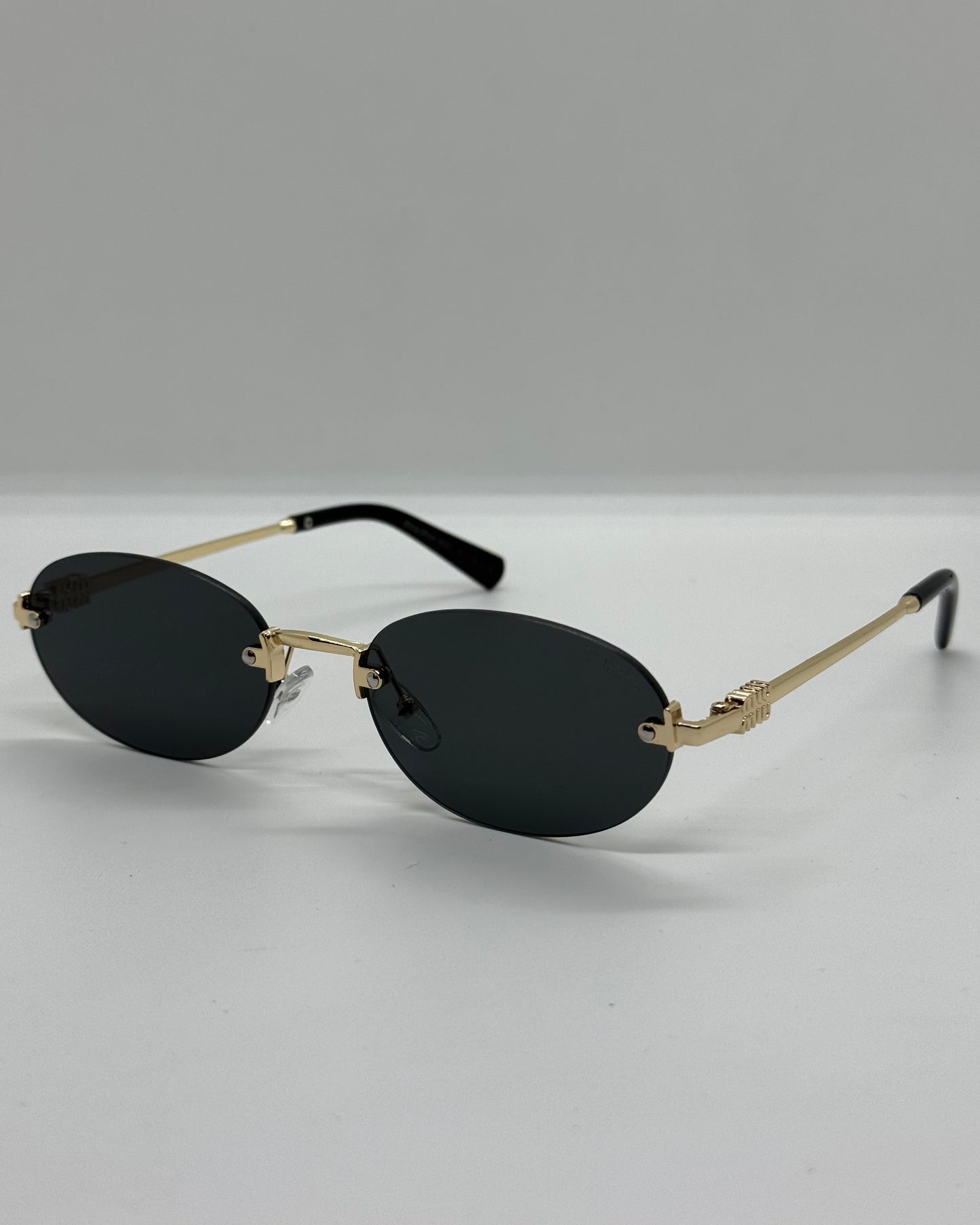 MM Logo Rimless Oval