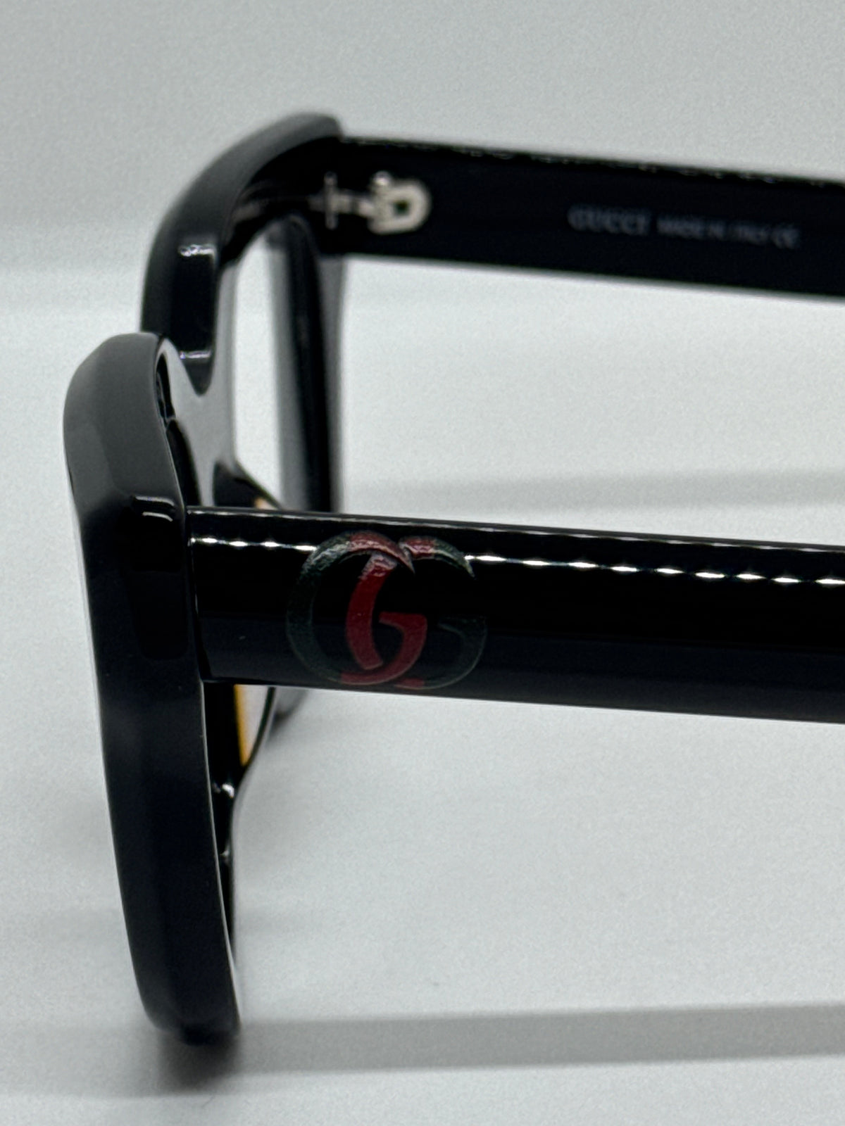 Gucci GG0828S Bold Square Round Frame