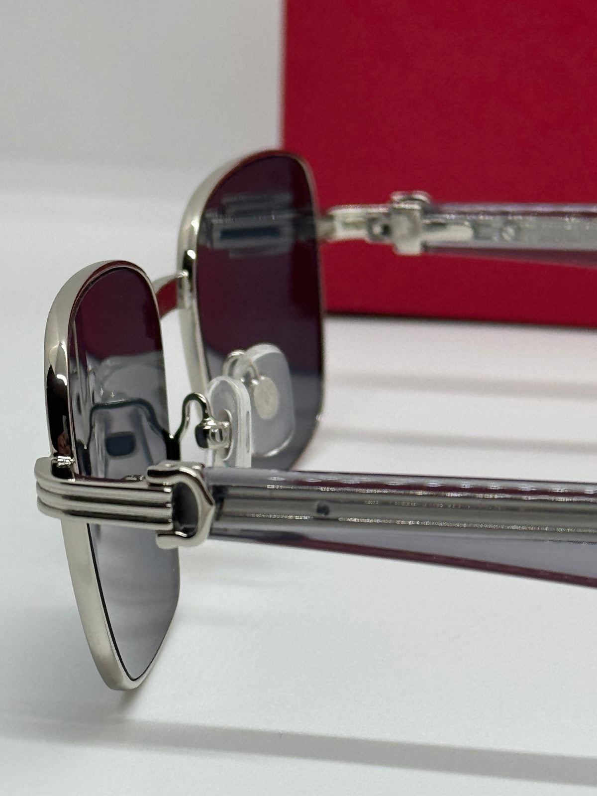 Cartier CT0538S Gray x Silver