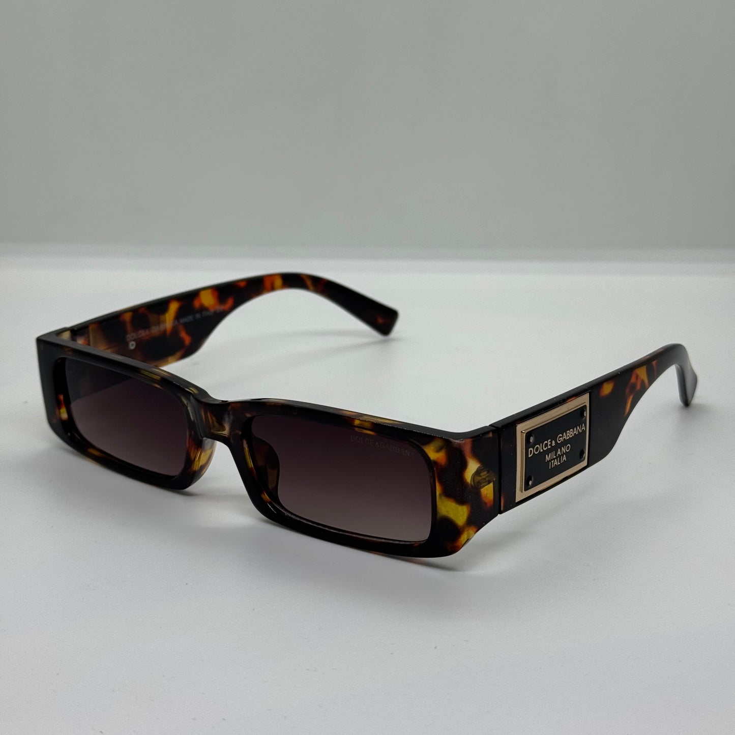 DG Rectangular Shade