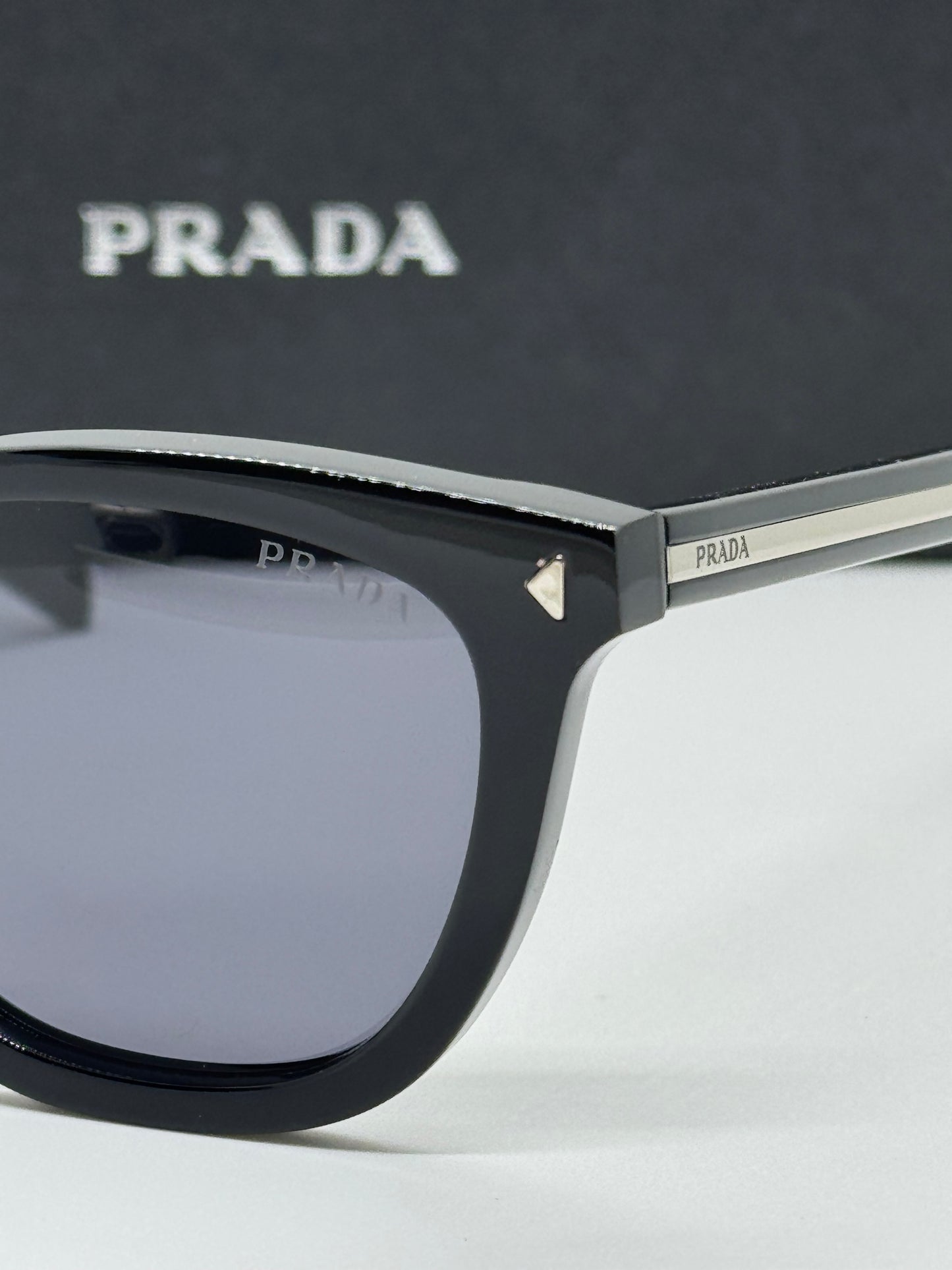 Prada SPRC01 Black x Silver