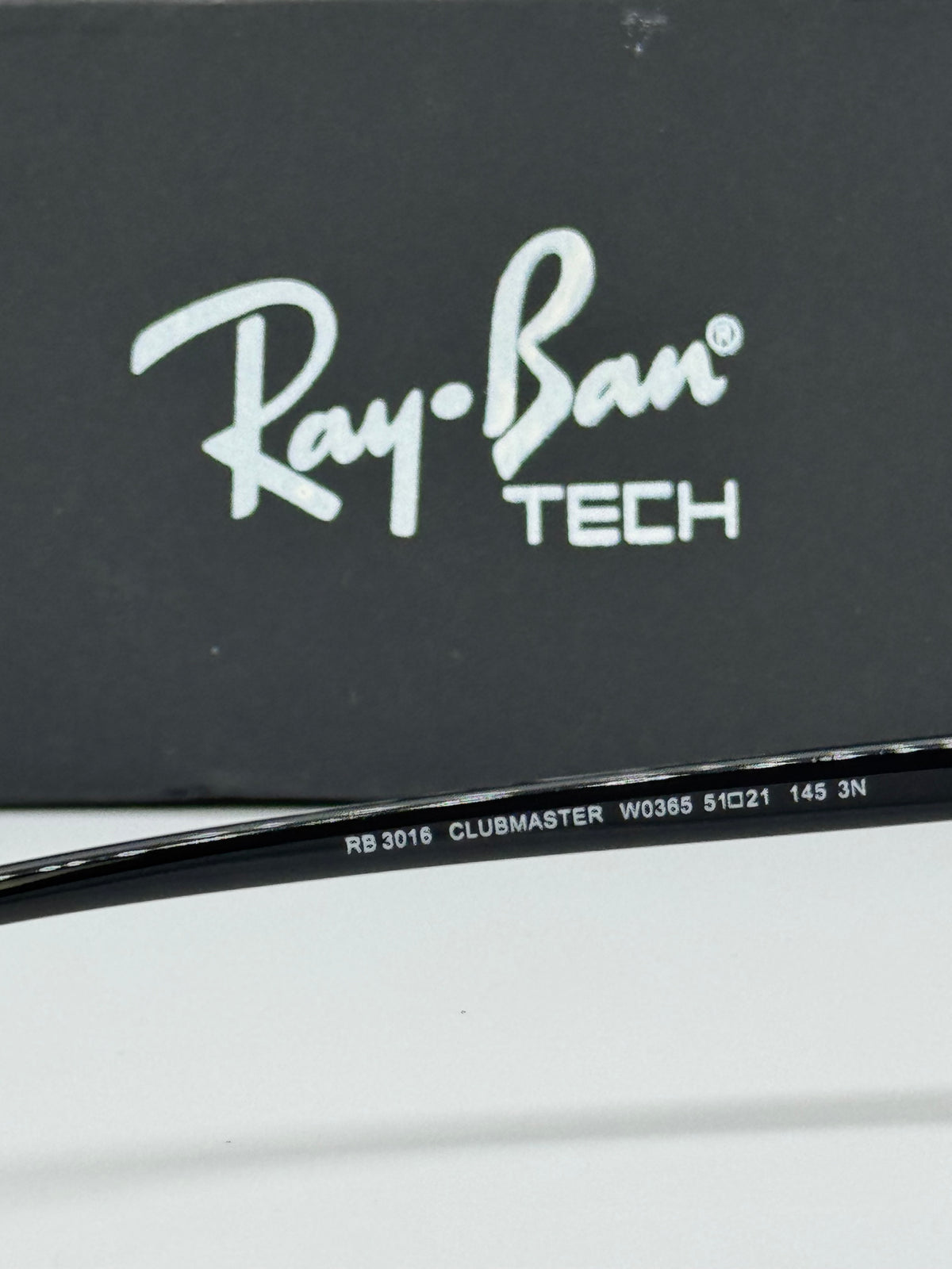 Ray-Ban Clubmaster RB 3016 Black Shade