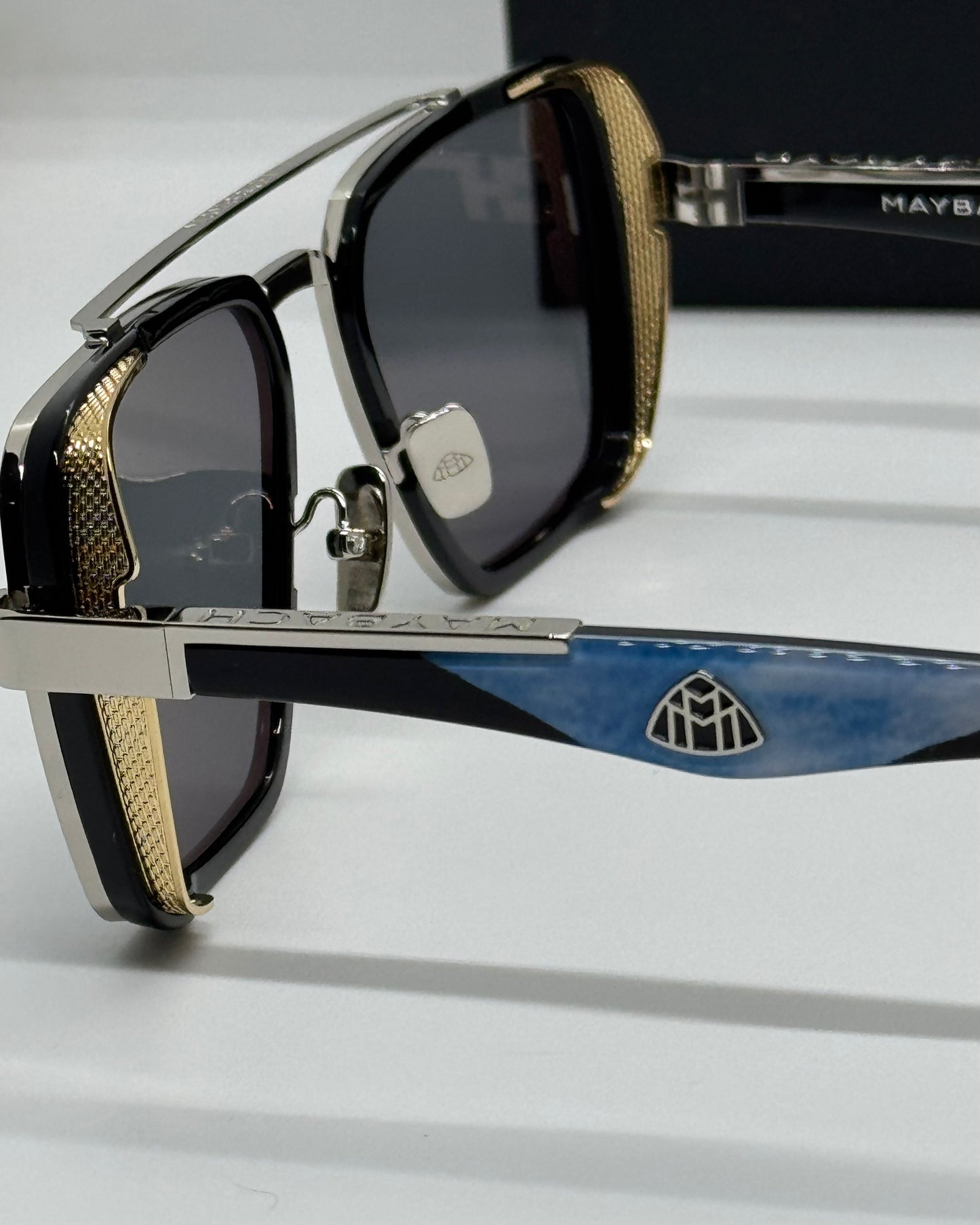 Maybach The Sarte Black x Sienna Blue